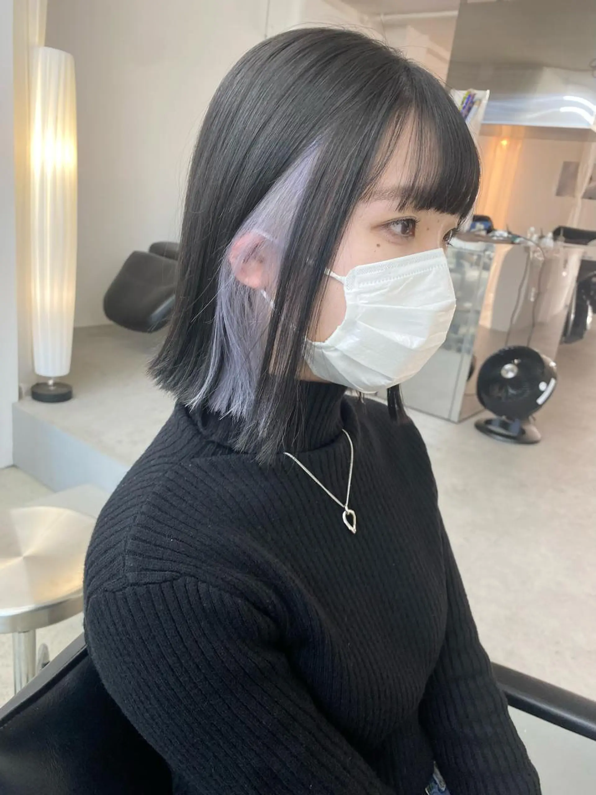 ショート カラー ブリーチ インナーカラー ラベンダーカラー 鈴木 漱一郎のヘアスタイル