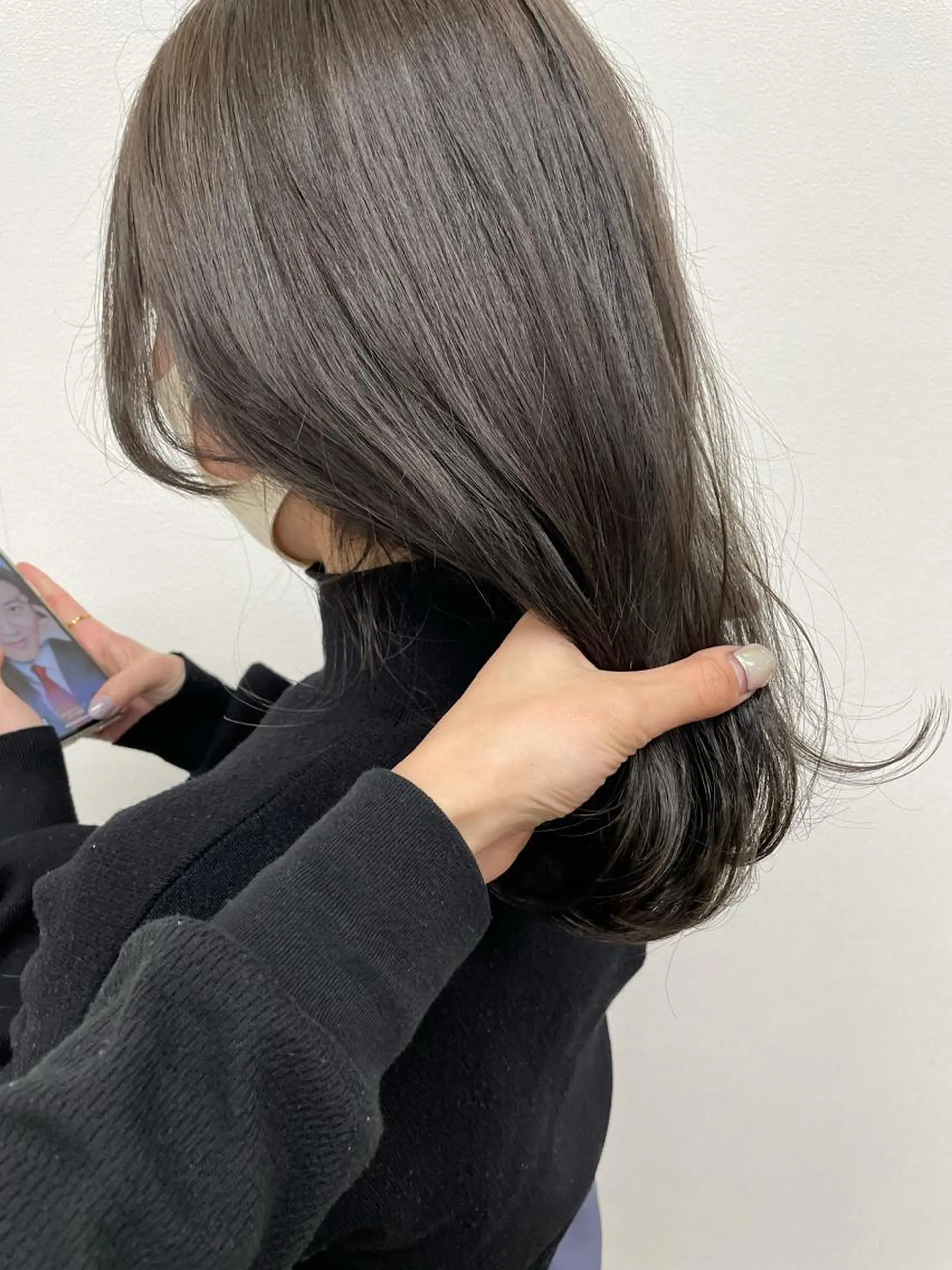 ミディアム カラー ヘアアレンジ アッシュ アッシュグレー アッシュグレージュ グレージュ 髪質改善 カット ヘアカラー トリートメント 酸性縮毛矯正🧴韓国 レイヤー/髪質改善のヘアスタイル