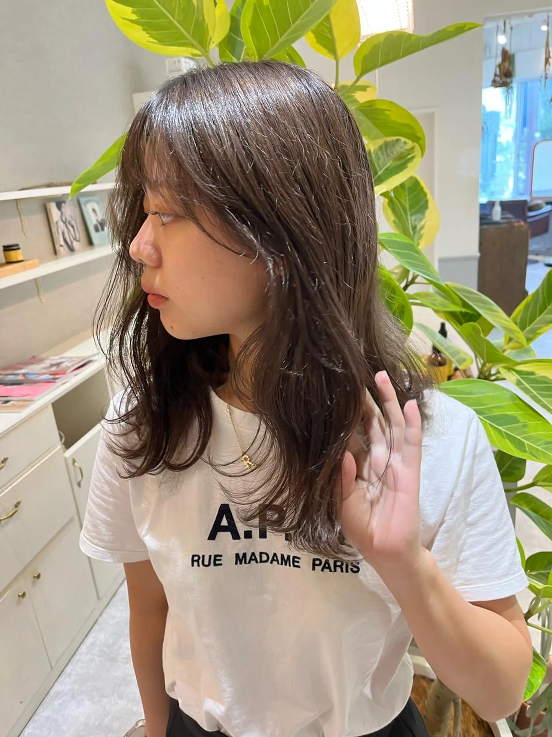 ミディアム SIKI yuuna モテ韓国ヘア☁️のヘアスタイル