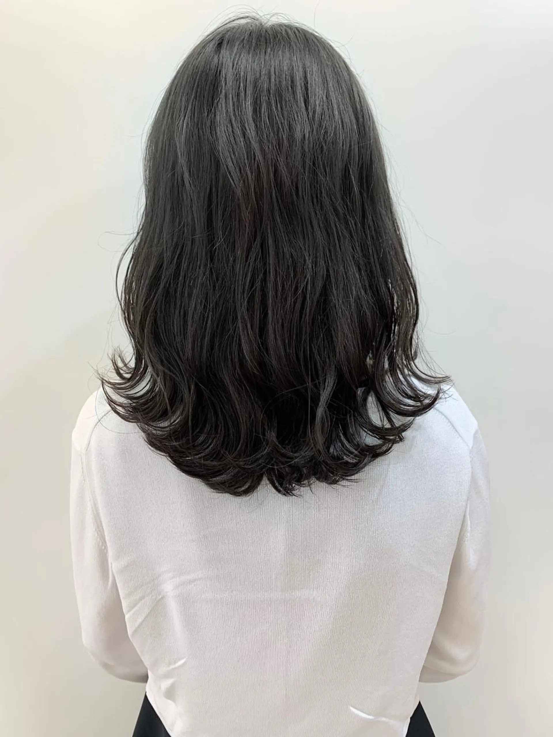 ミディアム カット ヘアカラー 栄永 涼のヘアスタイル