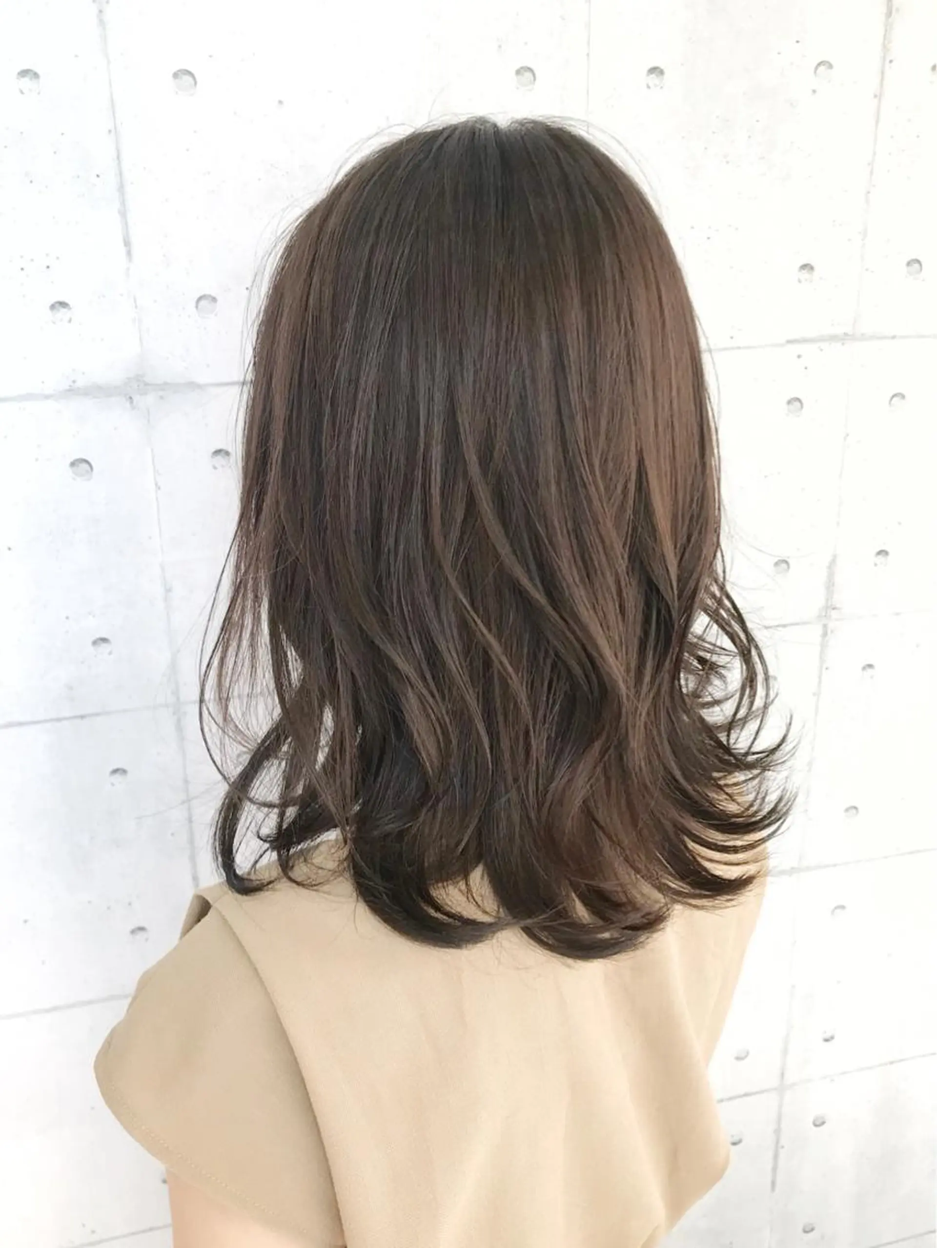 ミディアム カラー ベージュカラー イルミナカラー カット ヘアカラー 高木 麻知子のヘアスタイル