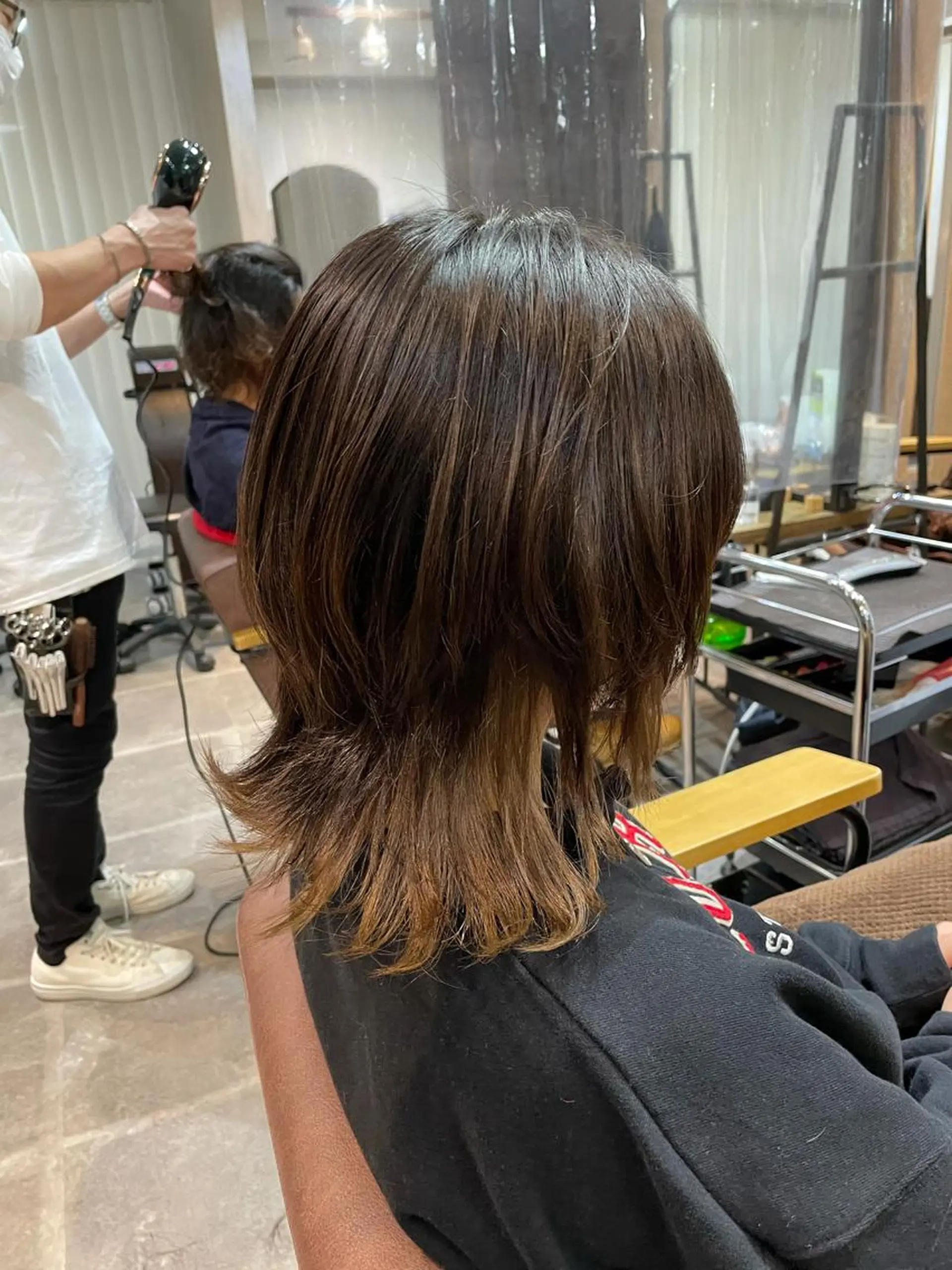 ミディアム ウルフカット newiGRANDE 🌈萩原聖也のヘアスタイル
