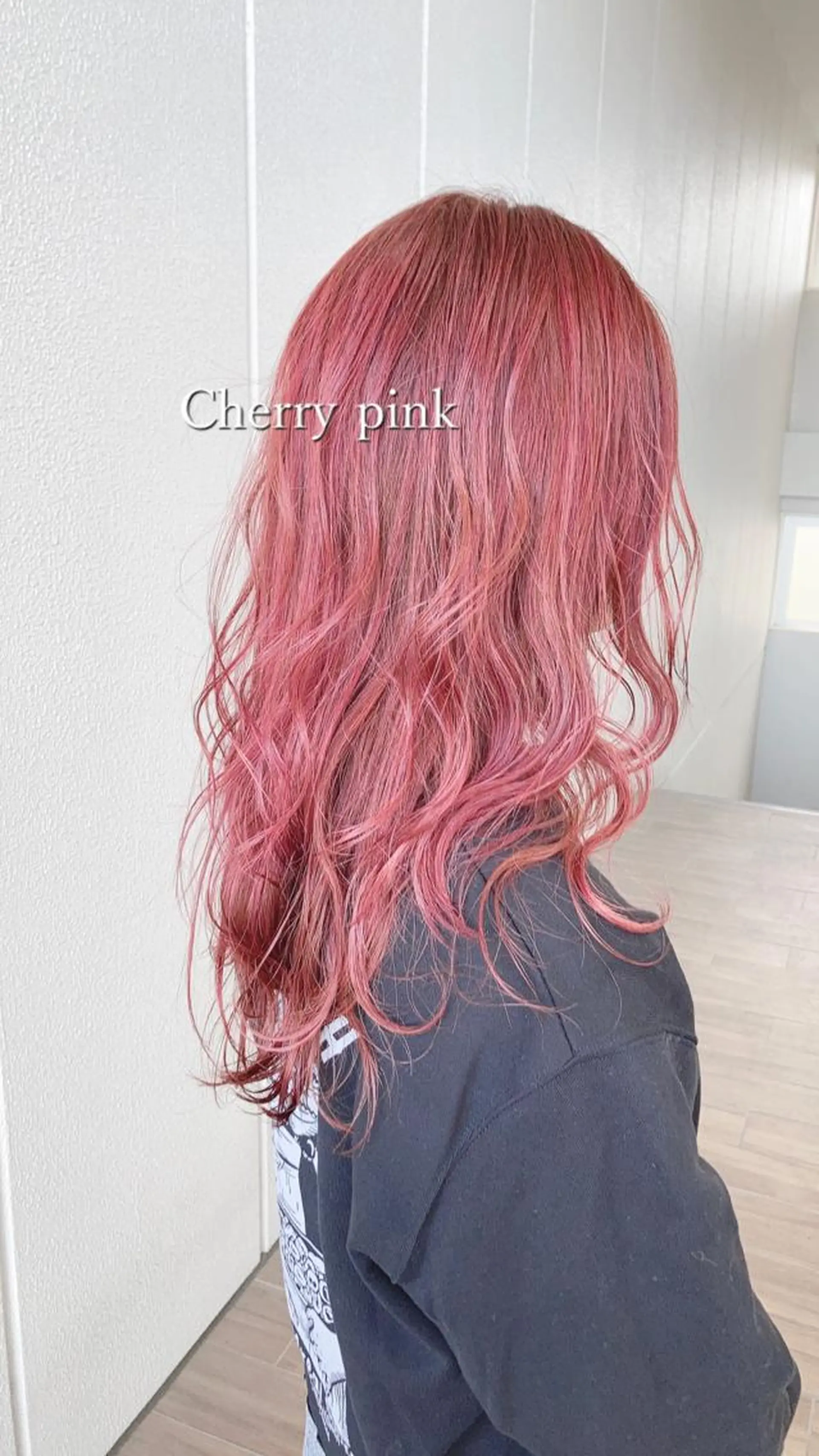 ロング カット ヘアカラー 平野 朋未のヘアスタイル