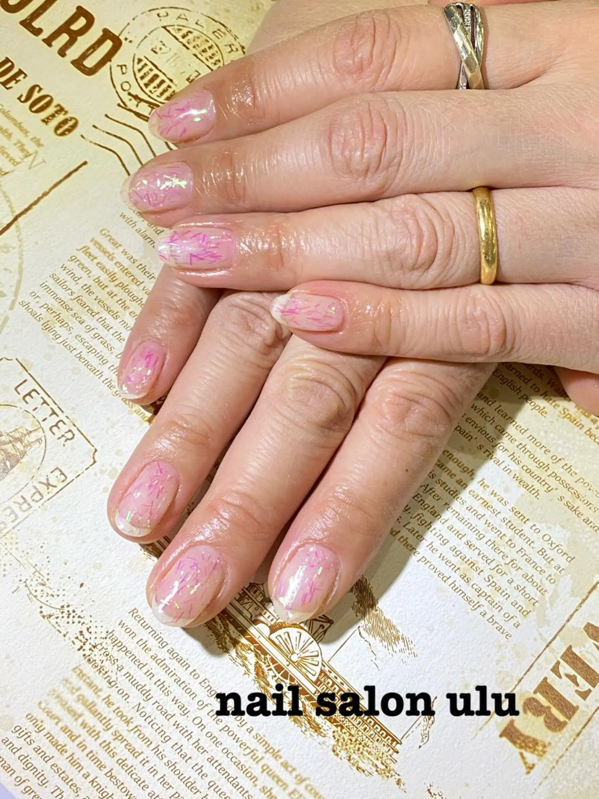 ネイル オーロラネイル キラキラネイル 春ネイル nail salon uluのネイルデザイン