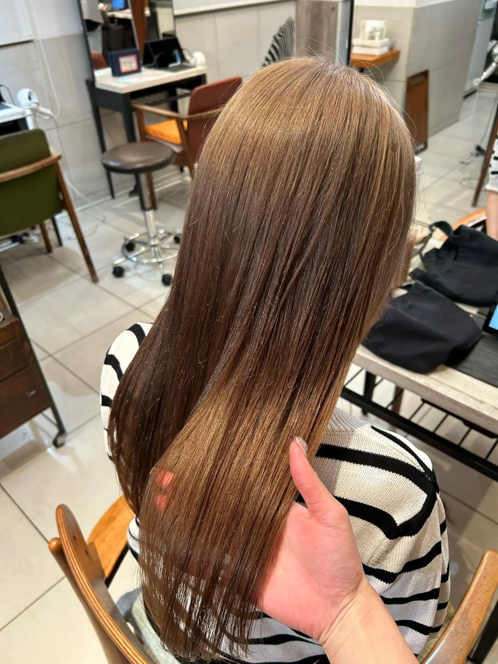 セミロング カラー アッシュ アッシュブラウン ブラウンカラー ヘアカラー トリートメント 艶カラー/耳つぼ/ 浴衣着付け/渡辺奈緒のその他イメージ
