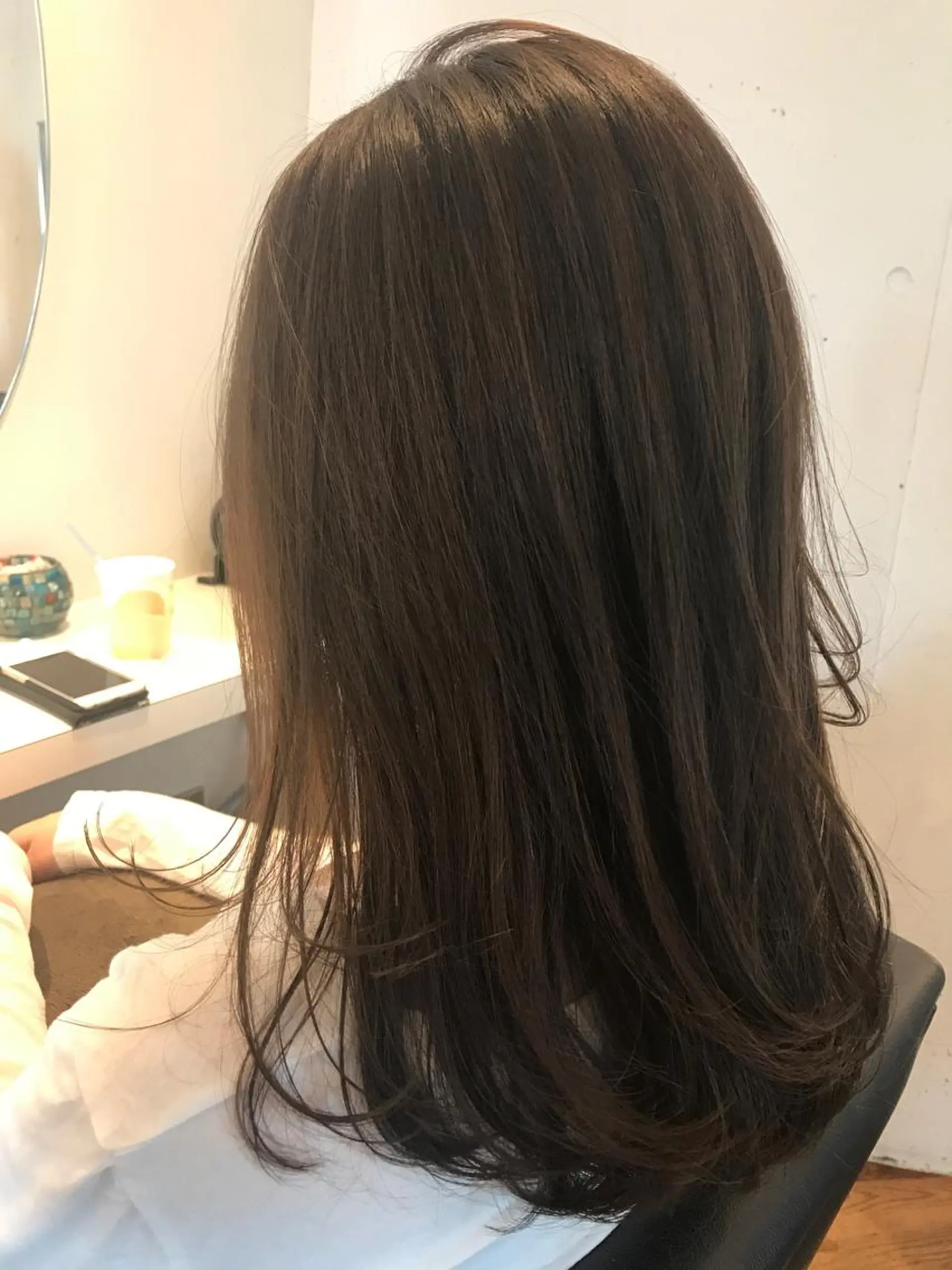 セミロング カラー 透明感カラー グレージュ カット ヘアカラー トリートメント 代官山/恵比寿所属・髪質改善/縮毛矯正 専門　代官山/恵比寿のヘアスタイル