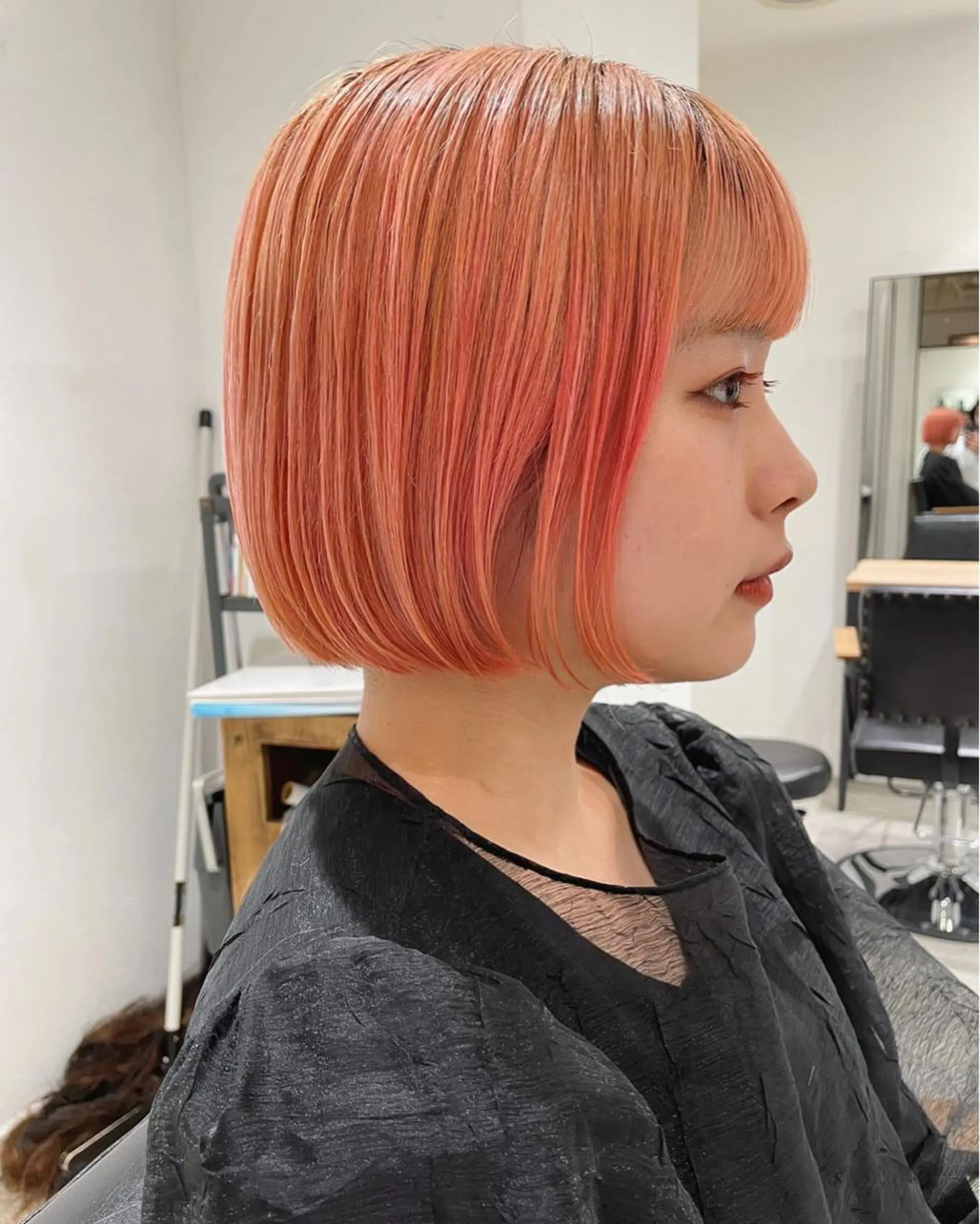 ショート カラー ピンクカラー ボブ カット ヘアカラー トリートメント Loom.所属・村上雅人 ナチュラルモードのヘアスタイル