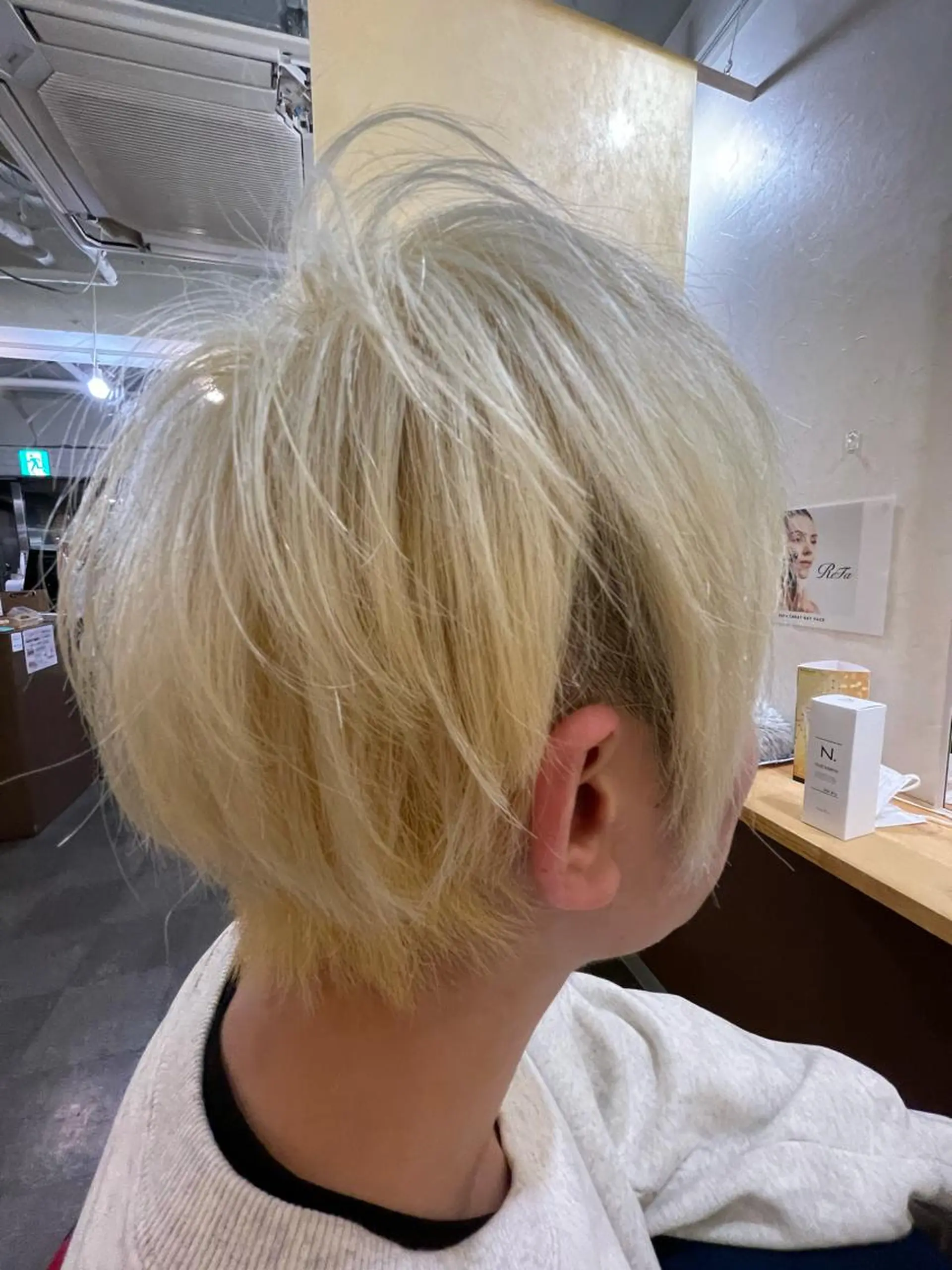 ショート カラー ヘア リゾート Ai浅草橋店のヘアスタイル