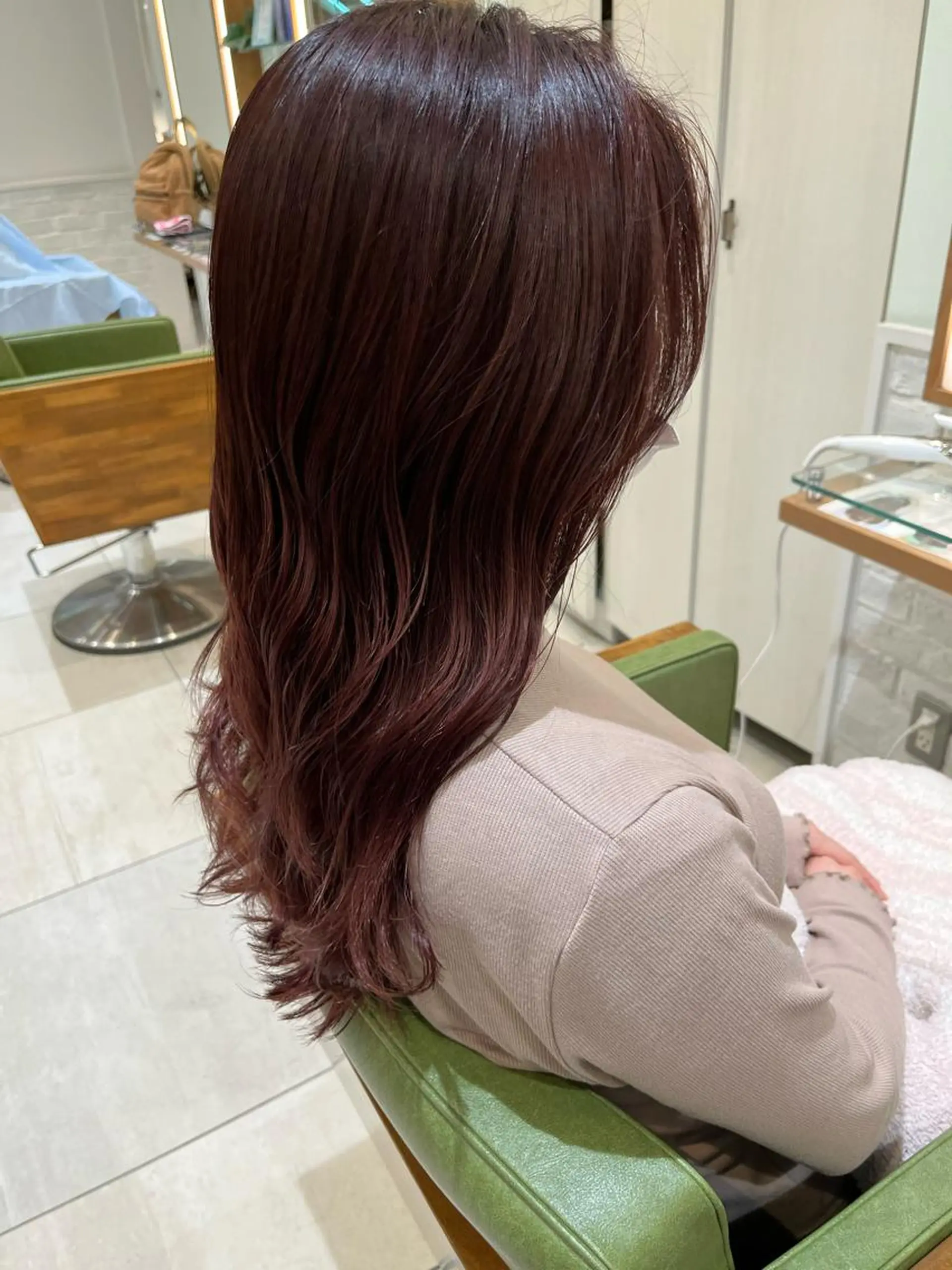 セミロング カラー カシス 高橋友里亜 /フリーランスのヘアスタイル