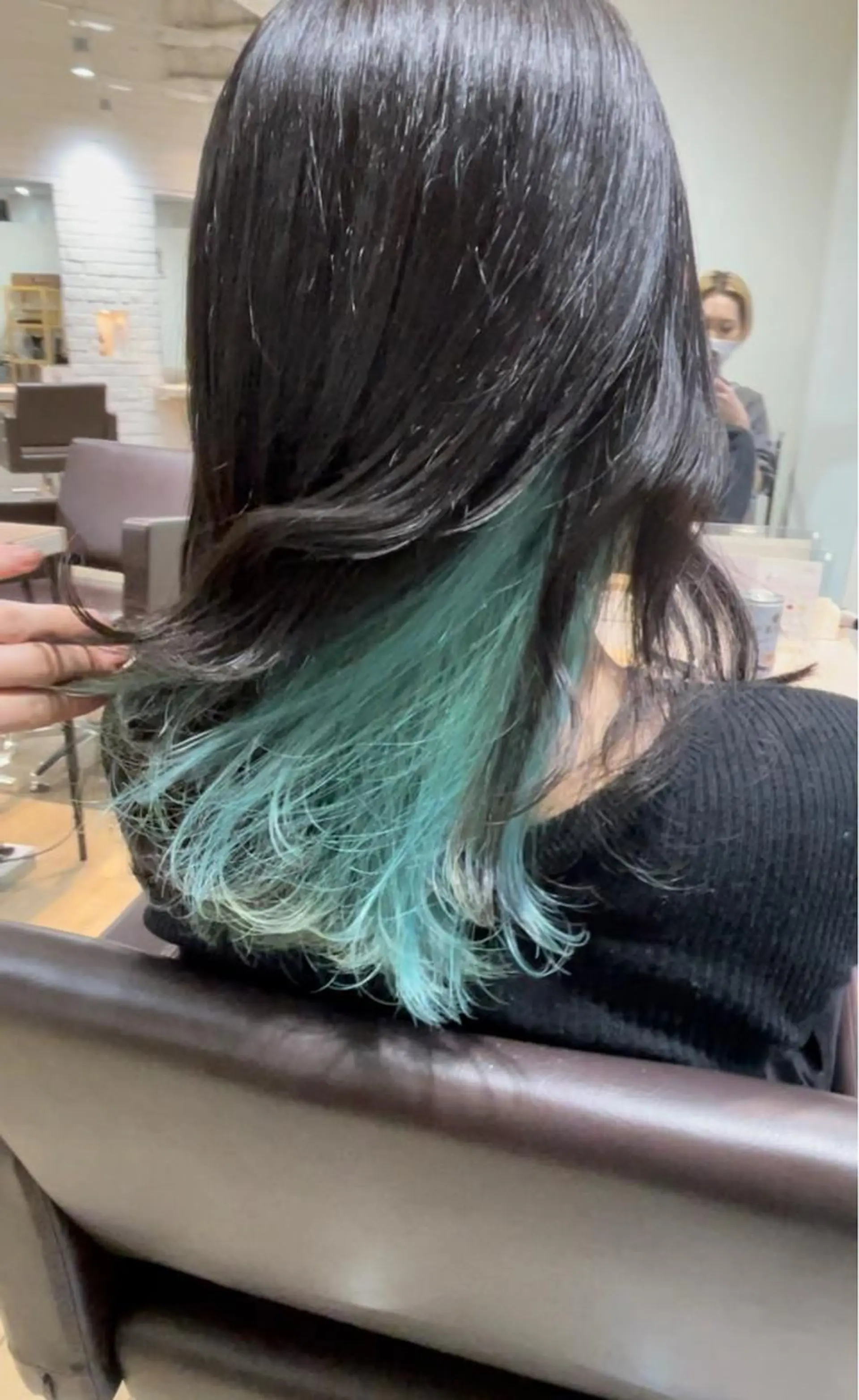 セミロング ヘアカラー N＋所属・前田 菜奈子のヘアスタイル