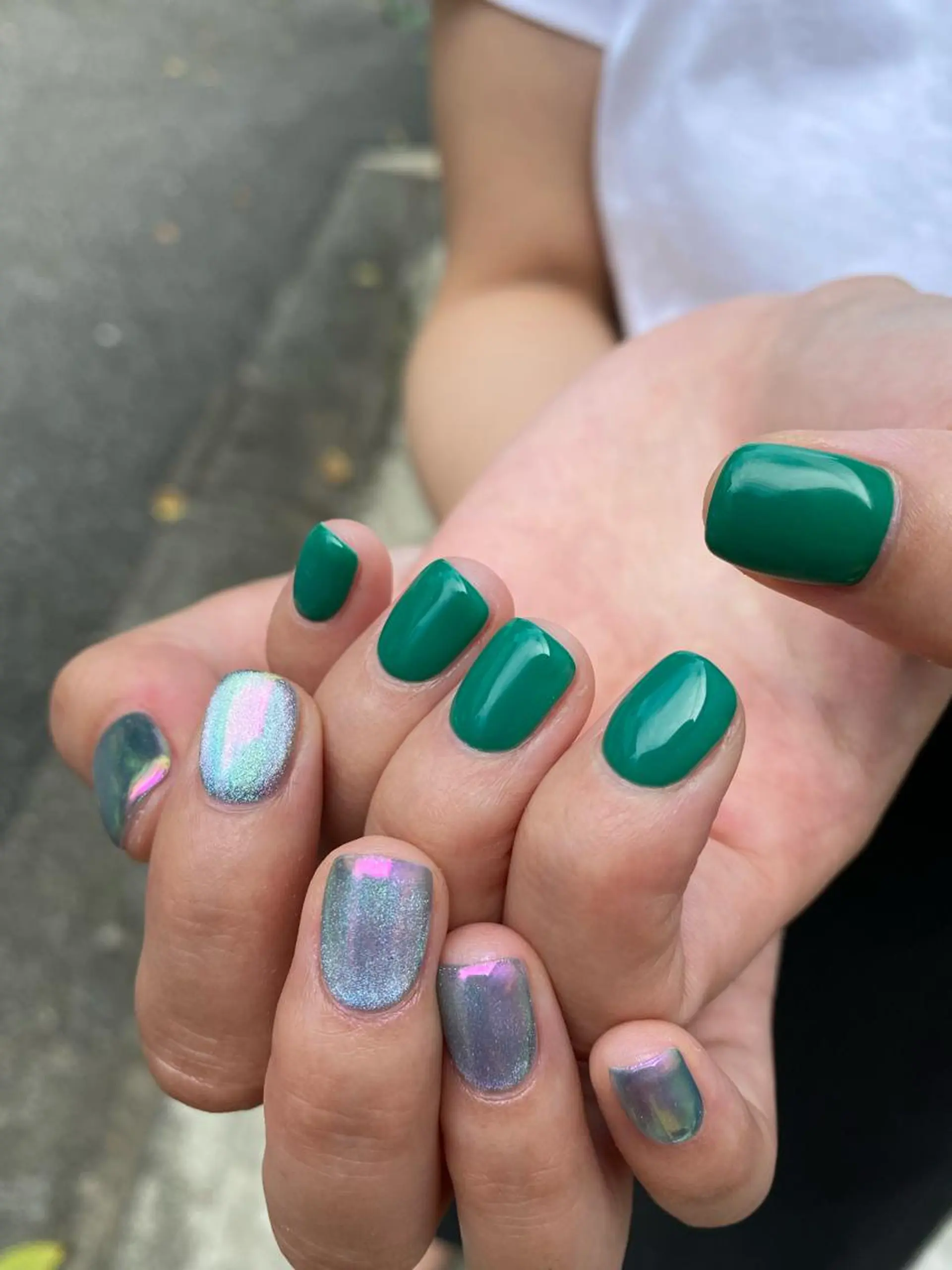 ネイル アートネイル キラキラネイル 韓国ネイル マグネットネイル ミラーネイル 🌼大西洋子 laughl🌼のネイルデザイン