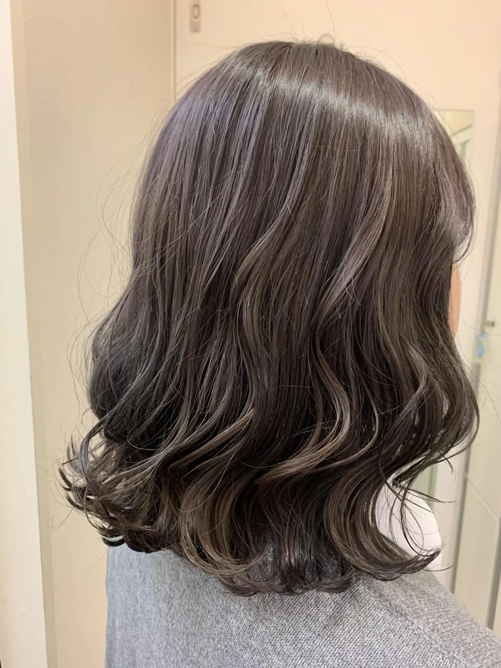 セミロング ヘアケア・頭皮ケア デザインカラー/中田のヘアスタイル