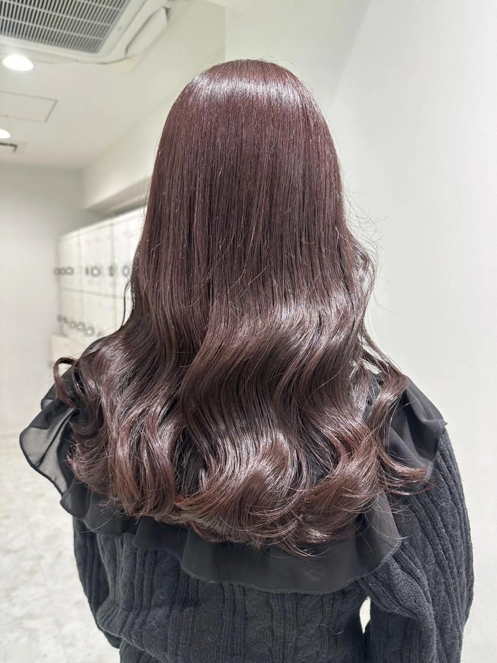 セミロング カラー ラベンダーカラー カット トリートメント 韓国レイヤーカット /ダブルカラーのヘアスタイル