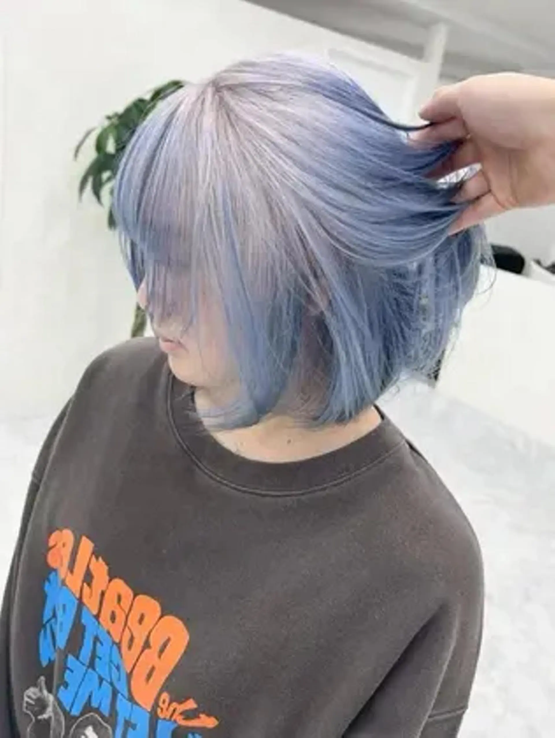 ミディアム カラー アディクシーカラー アッシュ バレイヤージュ ベージュカラー ブルーカラー 女性専用サロン梅田 髪質改善カラーakiのヘアスタイル