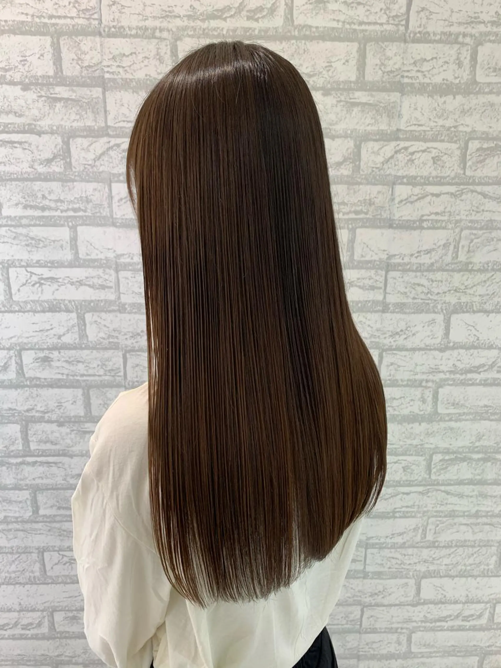 ロング カット デザインカラー、艶髪 大塚　耕平のヘアスタイル
