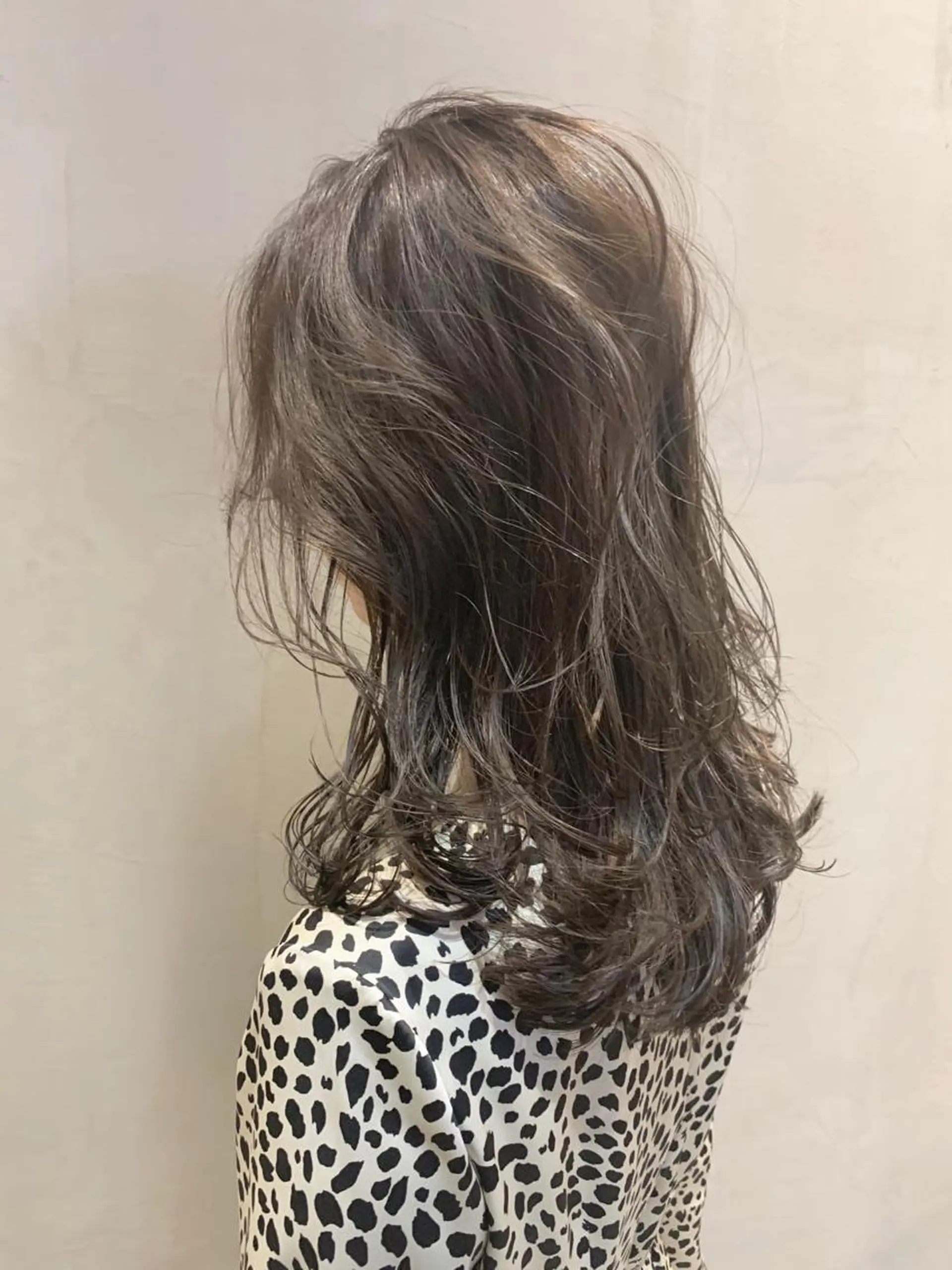 ミディアム カラー カット ヘアカラー トリートメント リピート率No.1✨ ユウキのヘアスタイル