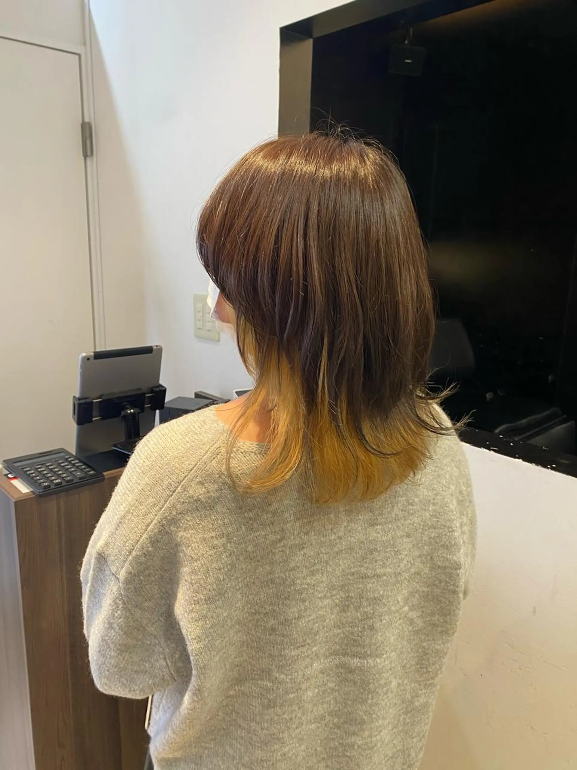 カラー amble luxe 伊畑優希のヘアスタイル