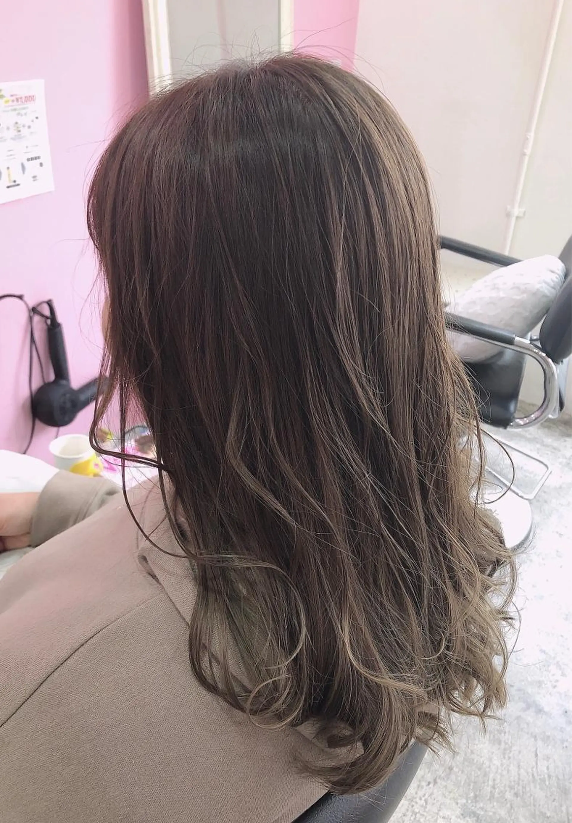 セミロング カラー カット ヘアカラー トリートメント 浦山 和之のヘアスタイル