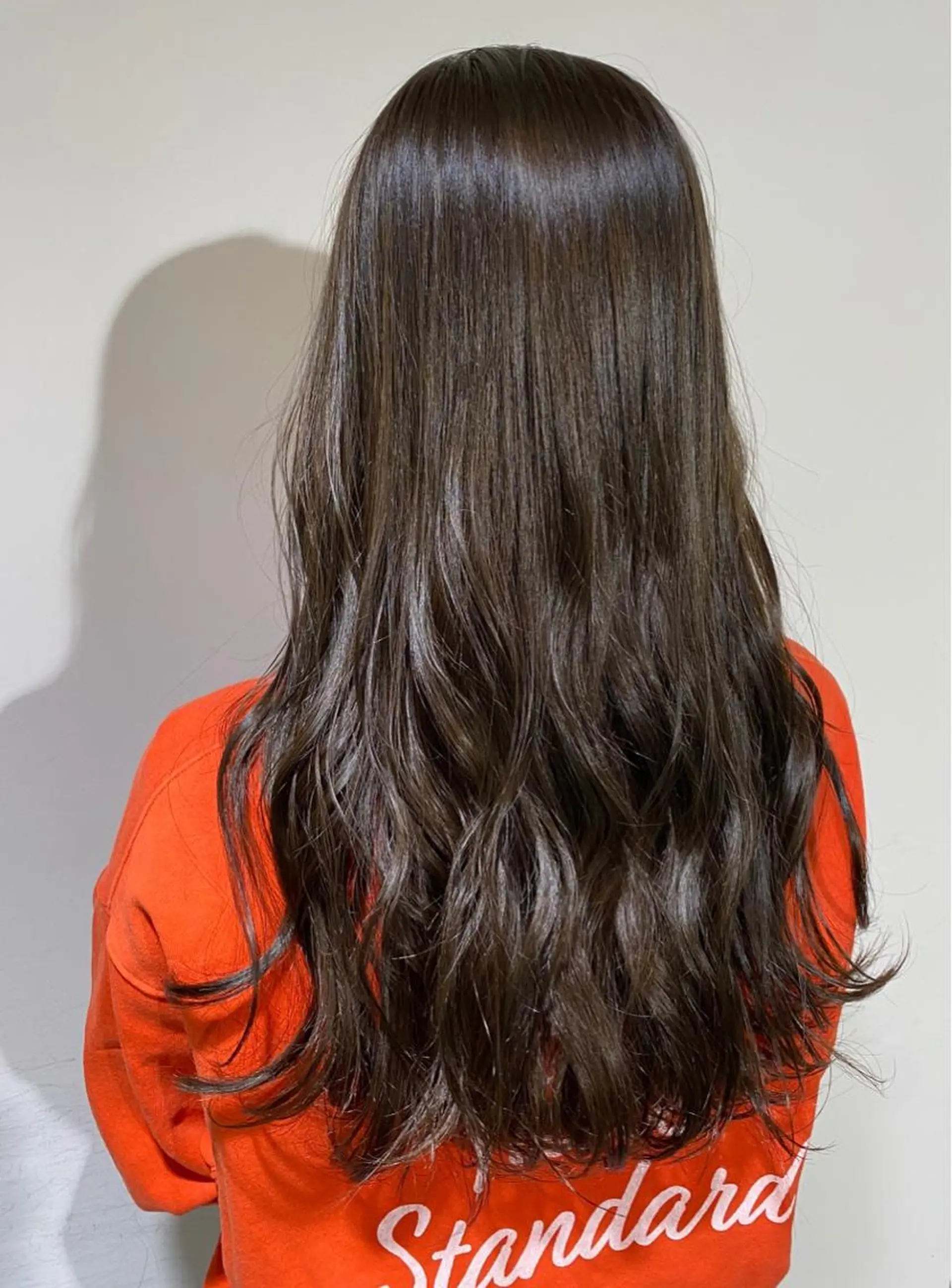 ロング カラー ヘアカラー トリートメント ikeda shioriのヘアスタイル