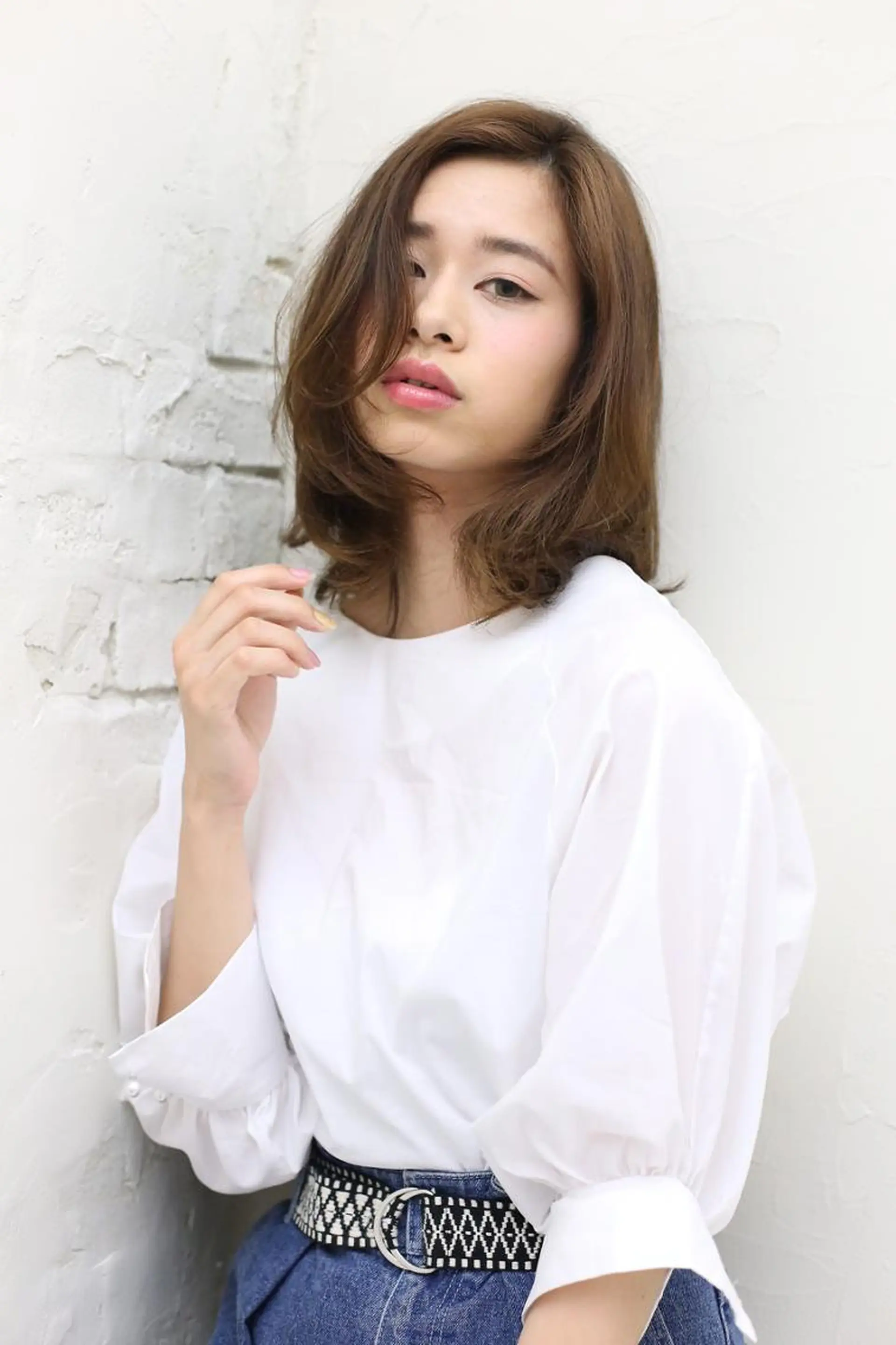 ミディアム 小林 永佳のヘアスタイル