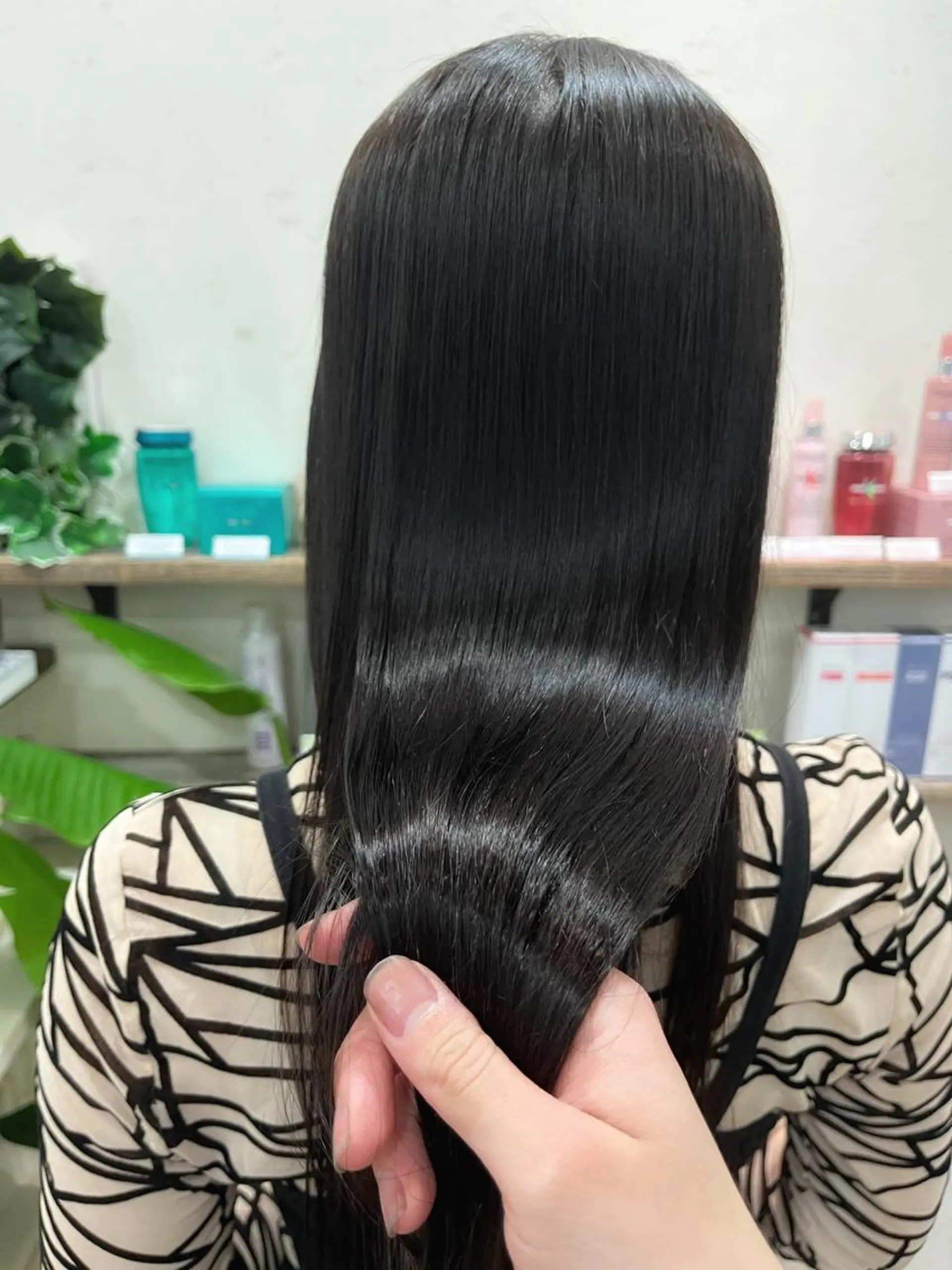 ロング 縮毛矯正 酸性ストレート 縮毛矯正 トリートメント 🟢NEGi🟣 🫧髪質改善のヘアスタイル