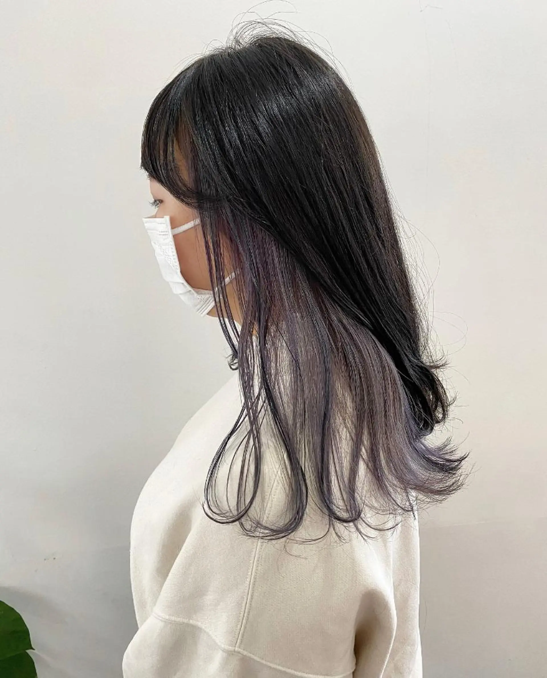セミロング カラー アッシュ ブリーチ インナーカラー ラベンダーカラー ラベンダーアッシュ カット ヘアカラー フラム所属・WATANABE MISAKIのヘアスタイル
