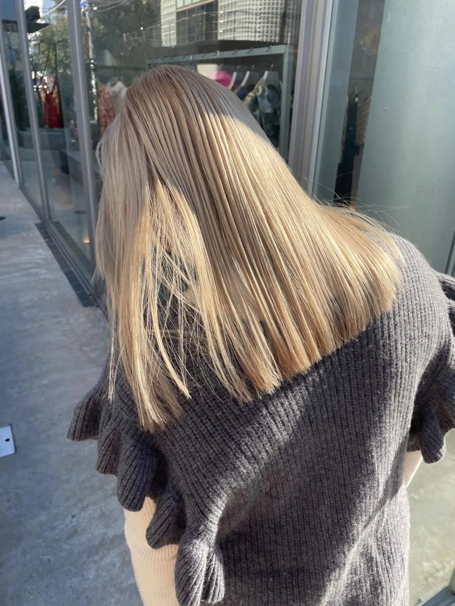 ロング カラー ベージュカラー ブリーチ ブロンド ブロンドベージュ ケアブリーチ ヘアカラー トリートメント ボブ/レイヤー/ケア パーマ/リュウタのヘアスタイル