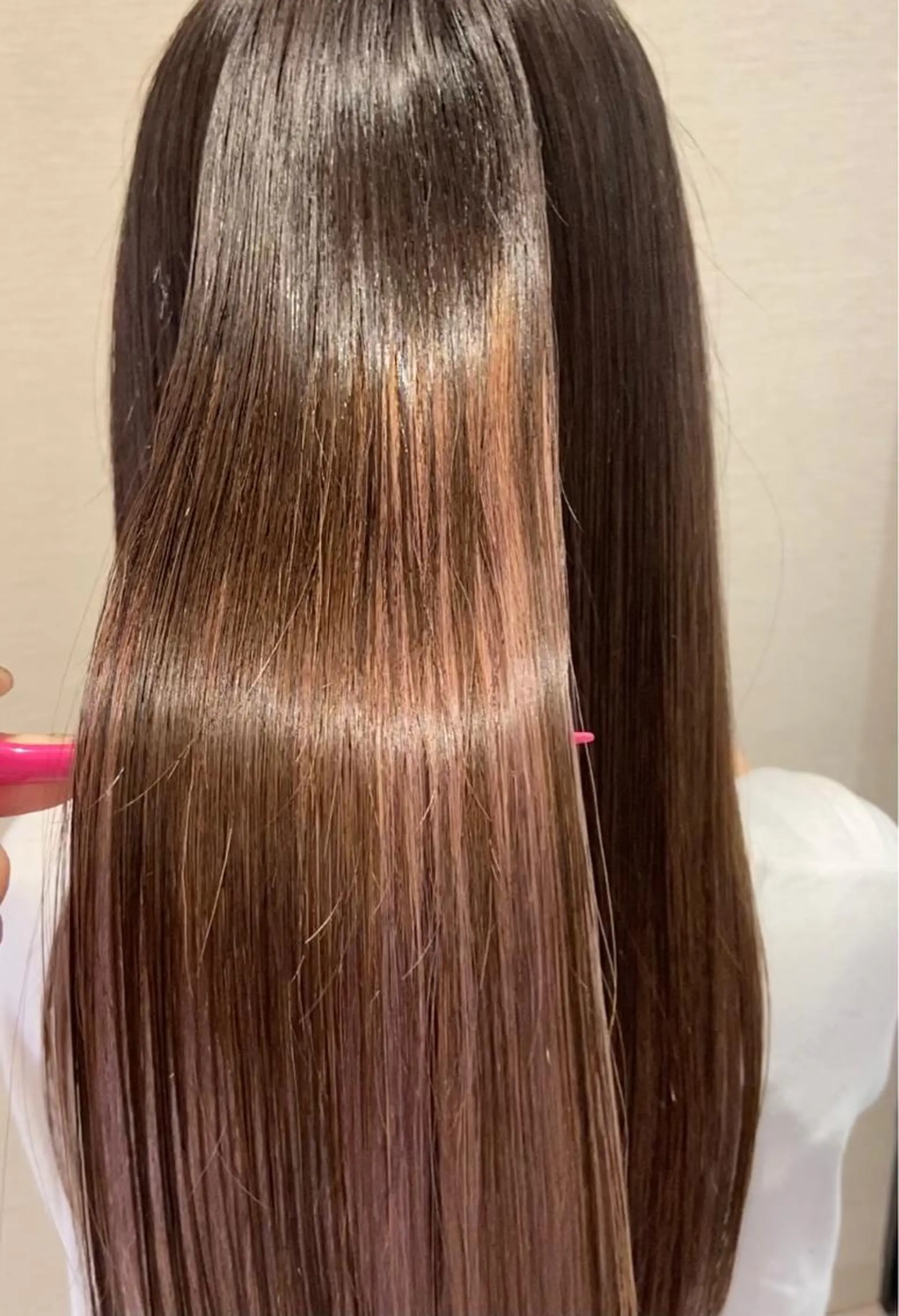 セミロング トリートメント loca by tree所属・うる艶暖色カラー HARUNAのヘアスタイル