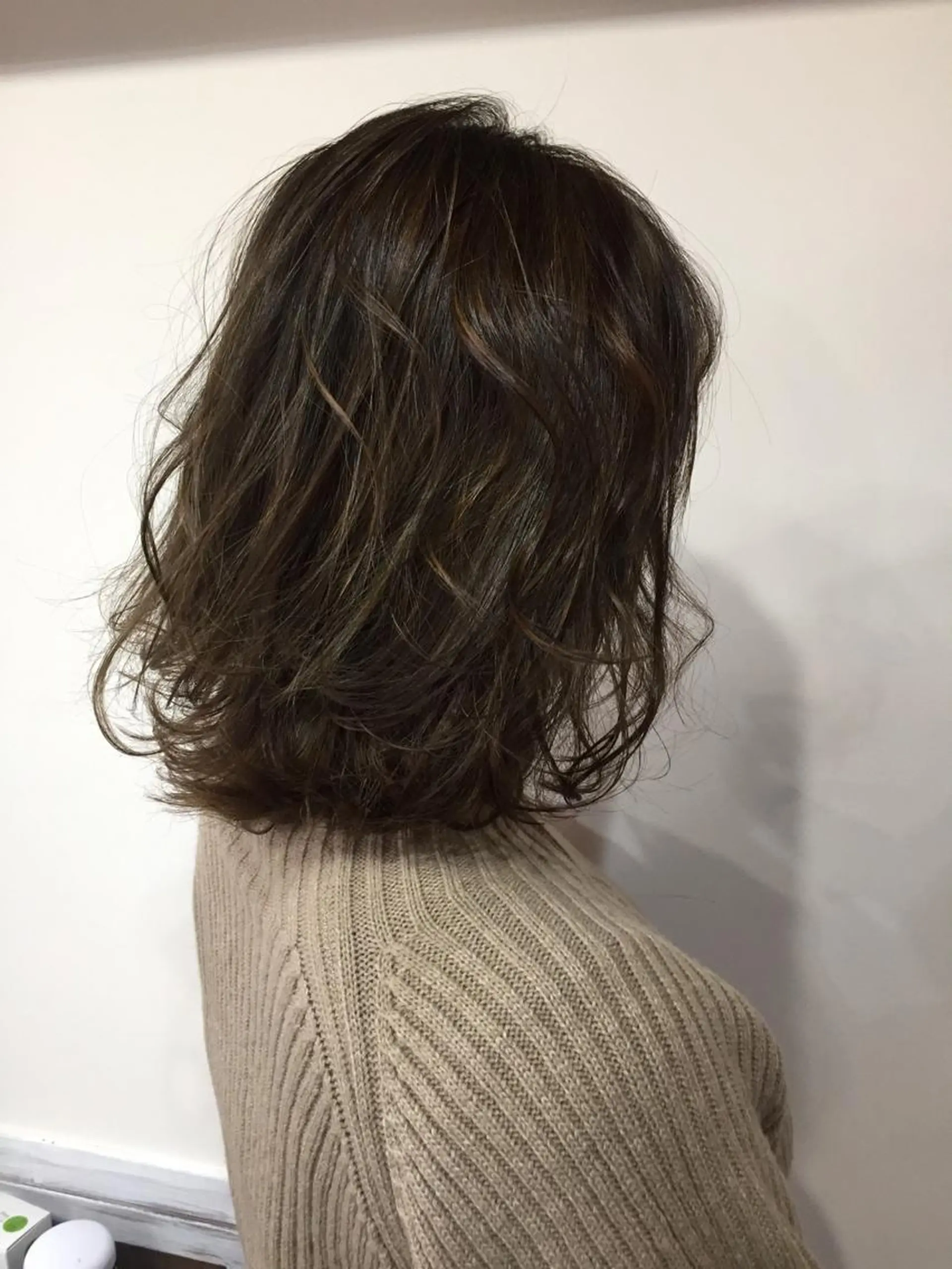 ミディアム カラー ハイライトカラー ハイライト カラー特化サロン大阪 ルービック江坂/新城のヘアスタイル