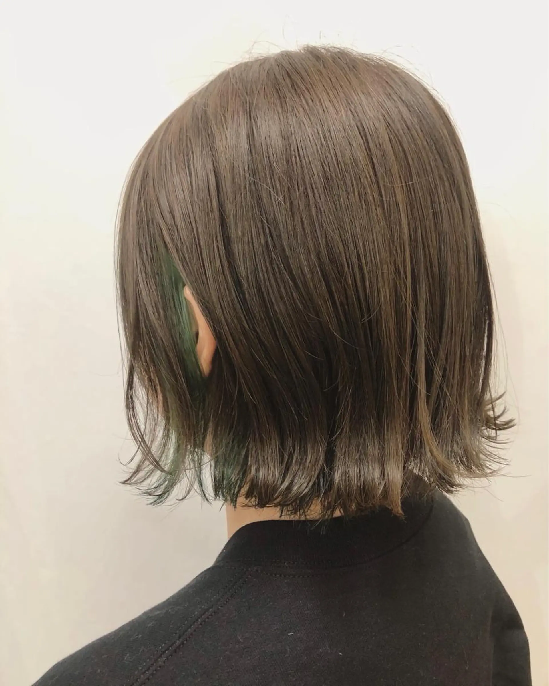 ミディアム カラー デザインカラー インナーカラー 🍏脊古夏月🍏 /韓国ヘア&アイ🍏の眉毛・アイブロウイメージ