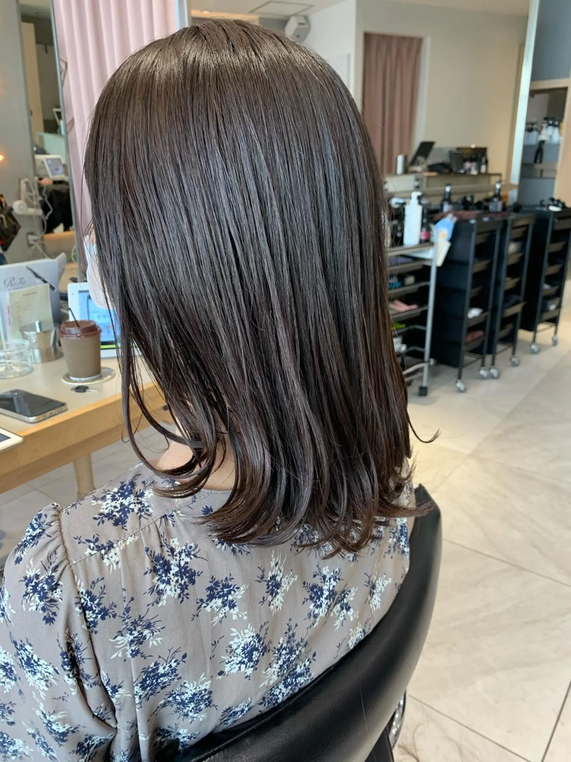 ミディアム カラー カット ヘアカラー トリートメント 柔らか透け感カラー 🌿ムロヤリョウスケのヘアスタイル