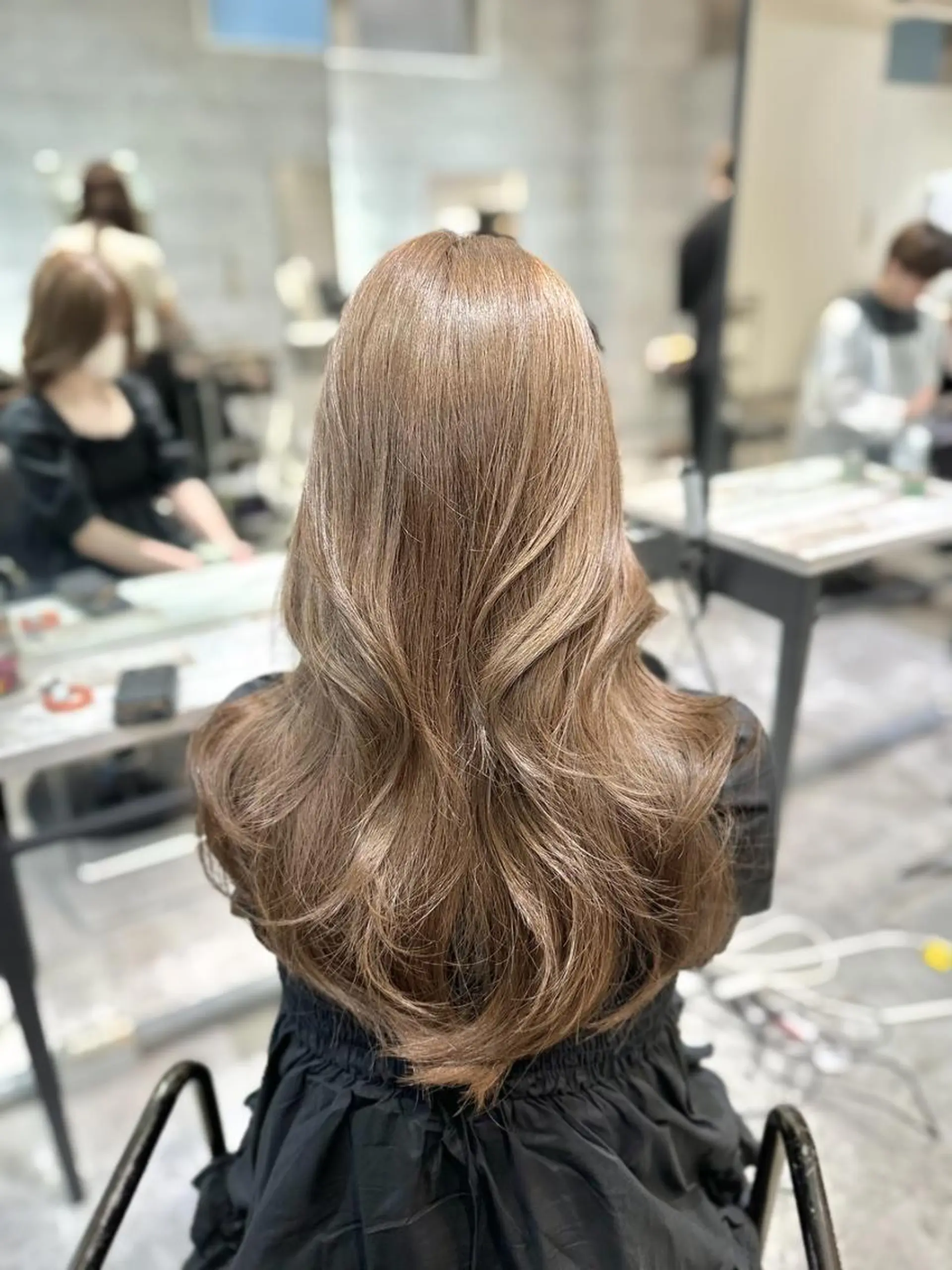 ロング カラー ヘアアレンジ カット ヘアカラー トリートメント _WHITE 難波本店のヘアスタイル