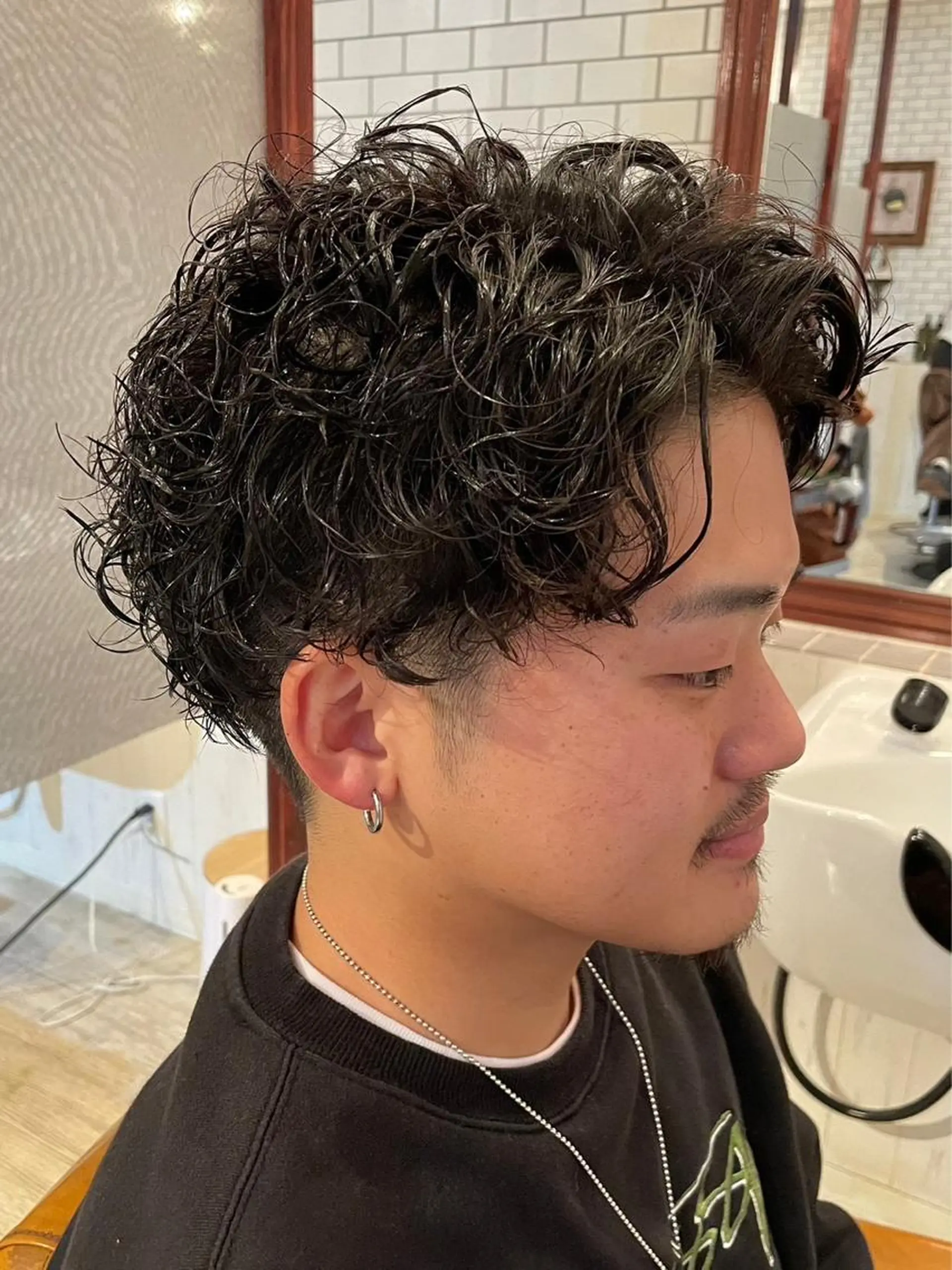 ミディアム メンズ ミディアムパーマ メンズパーマ THIRDPLACE 《練習モデル募集》のヘアスタイル