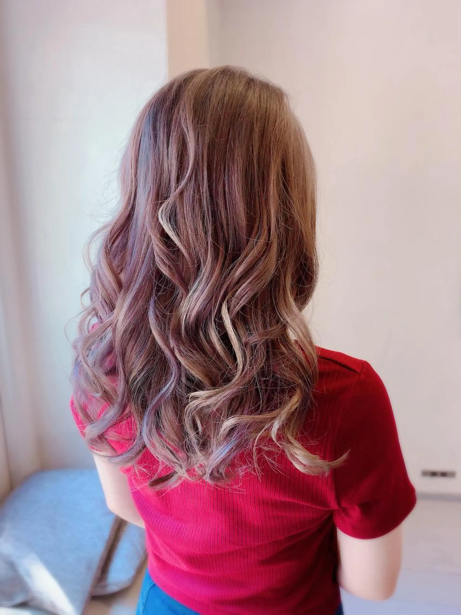 セミロング カラー アッシュ ベージュカラー ハイライトカラー ハイライト ヘアカラー トリートメント 🍀Moda by Grande🍀のヘアスタイル