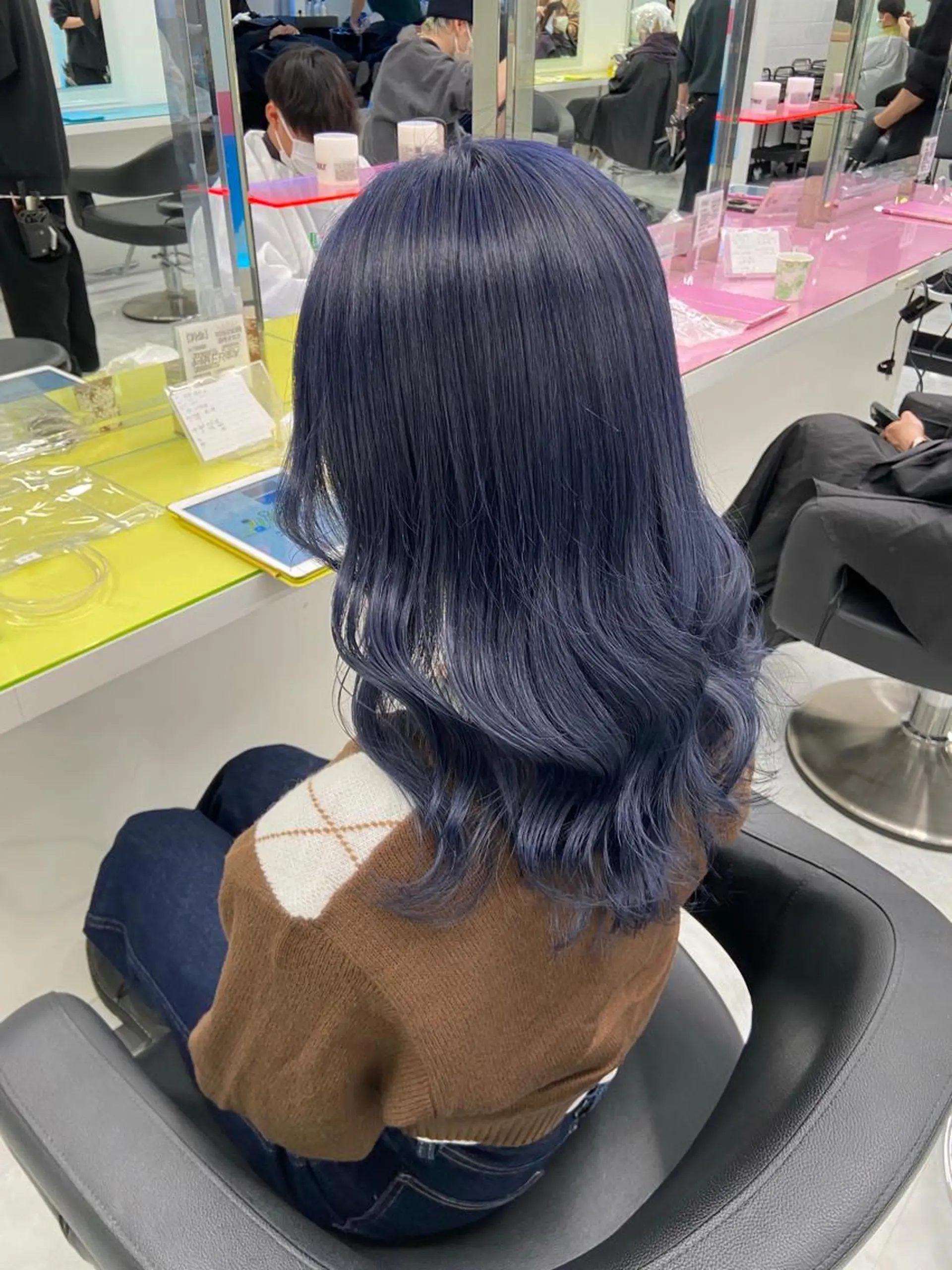 セミロング カラー ヘアカラー ヘアセット ワインレッド 🍒KAHOのヘアスタイル