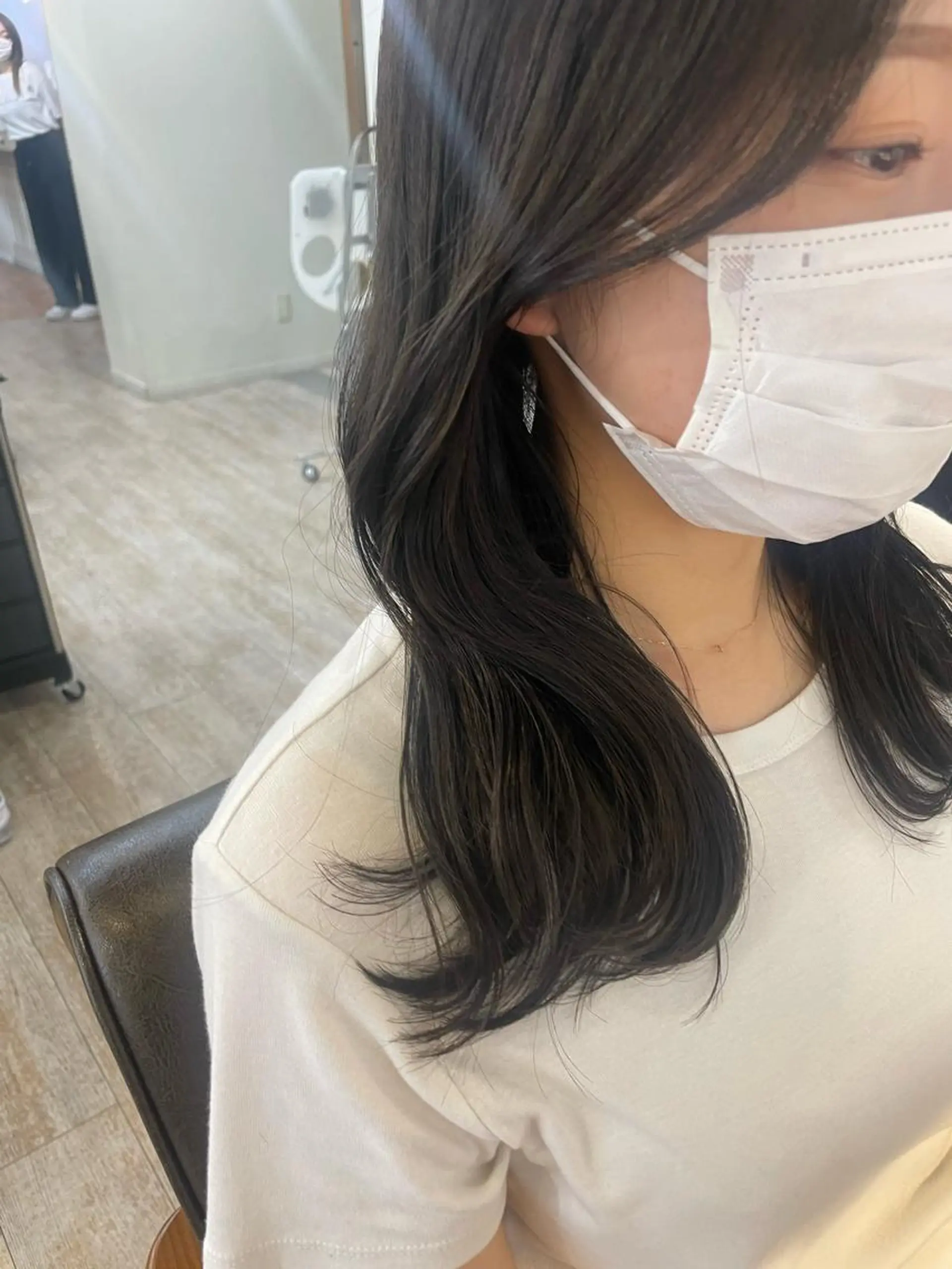 セミロング ウルフカット/御園 里奈のヘアスタイル