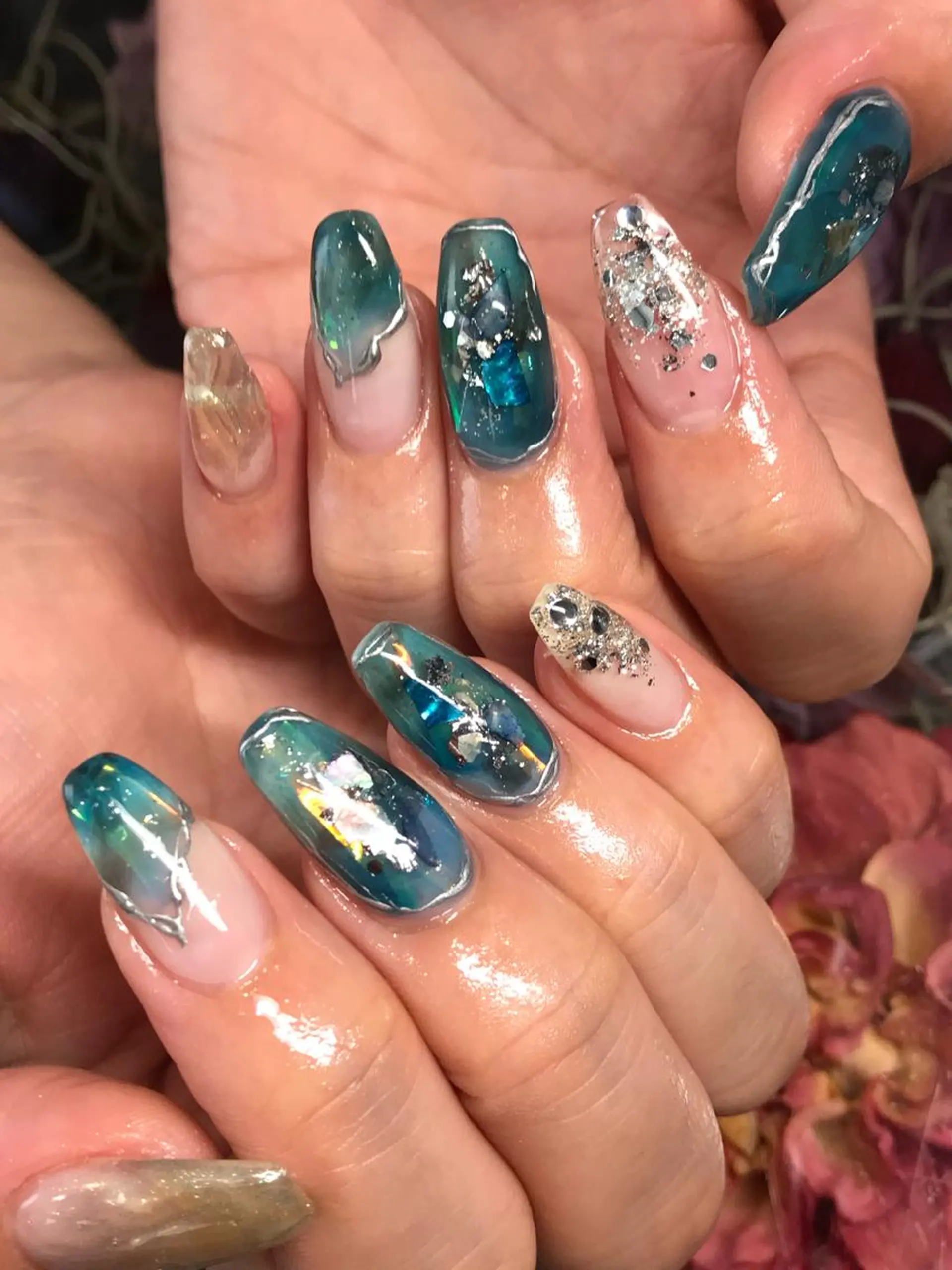 セミロング ハンドネイル NAILSALON 🍔Timna🍟のネイルデザイン
