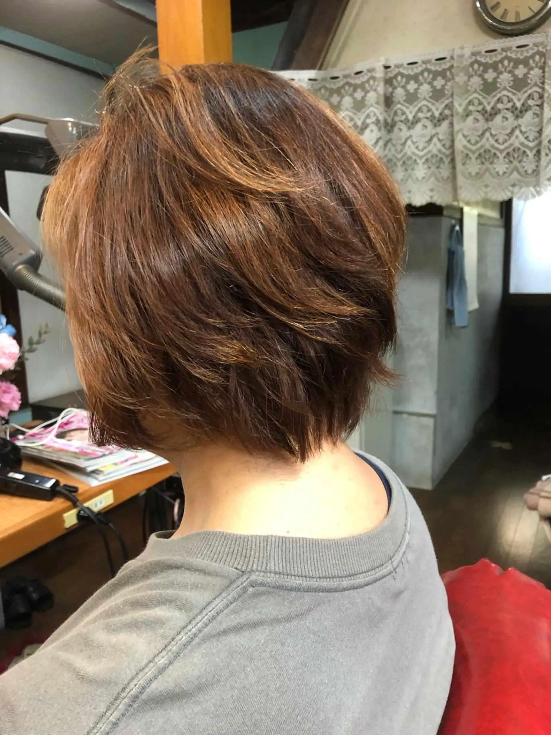ショート カラー 透明感カラー 髪質改善 レイヤーカット 縮毛矯正 カット ヘアカラー トリートメント ヘッドスパ 💎場所分かりづらい サユリ美容室💎のヘアスタイル