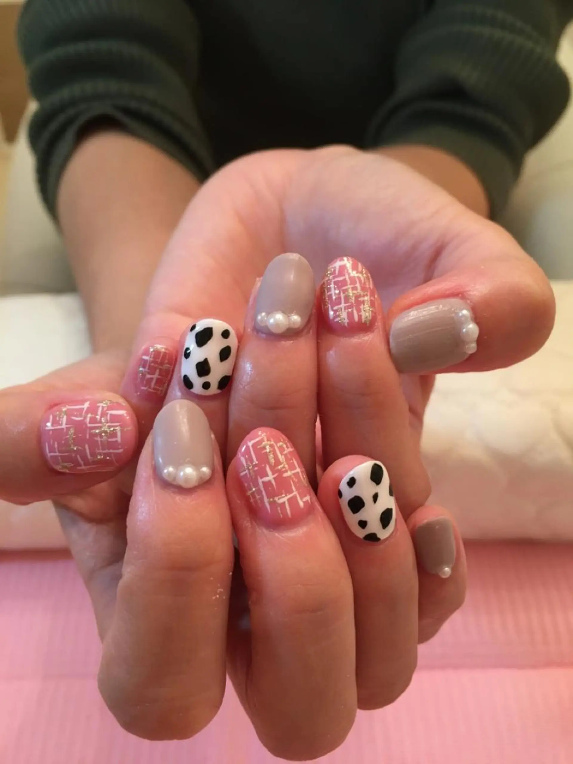 ネイル ツイードネイル ネイルサロン ショコラのネイルデザイン