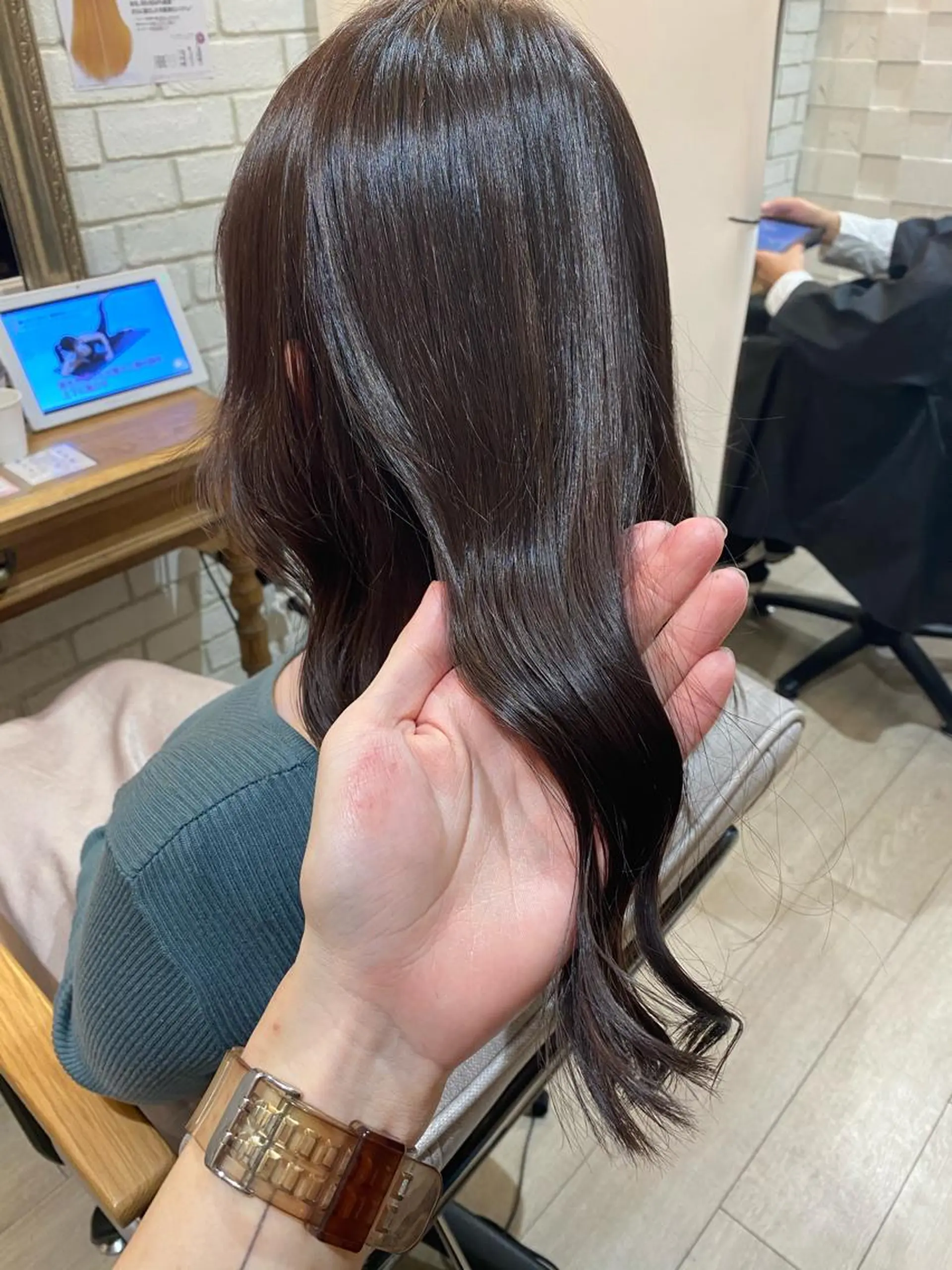 セミロング masa/ボブ特化/ ぷつっとボブのヘアスタイル