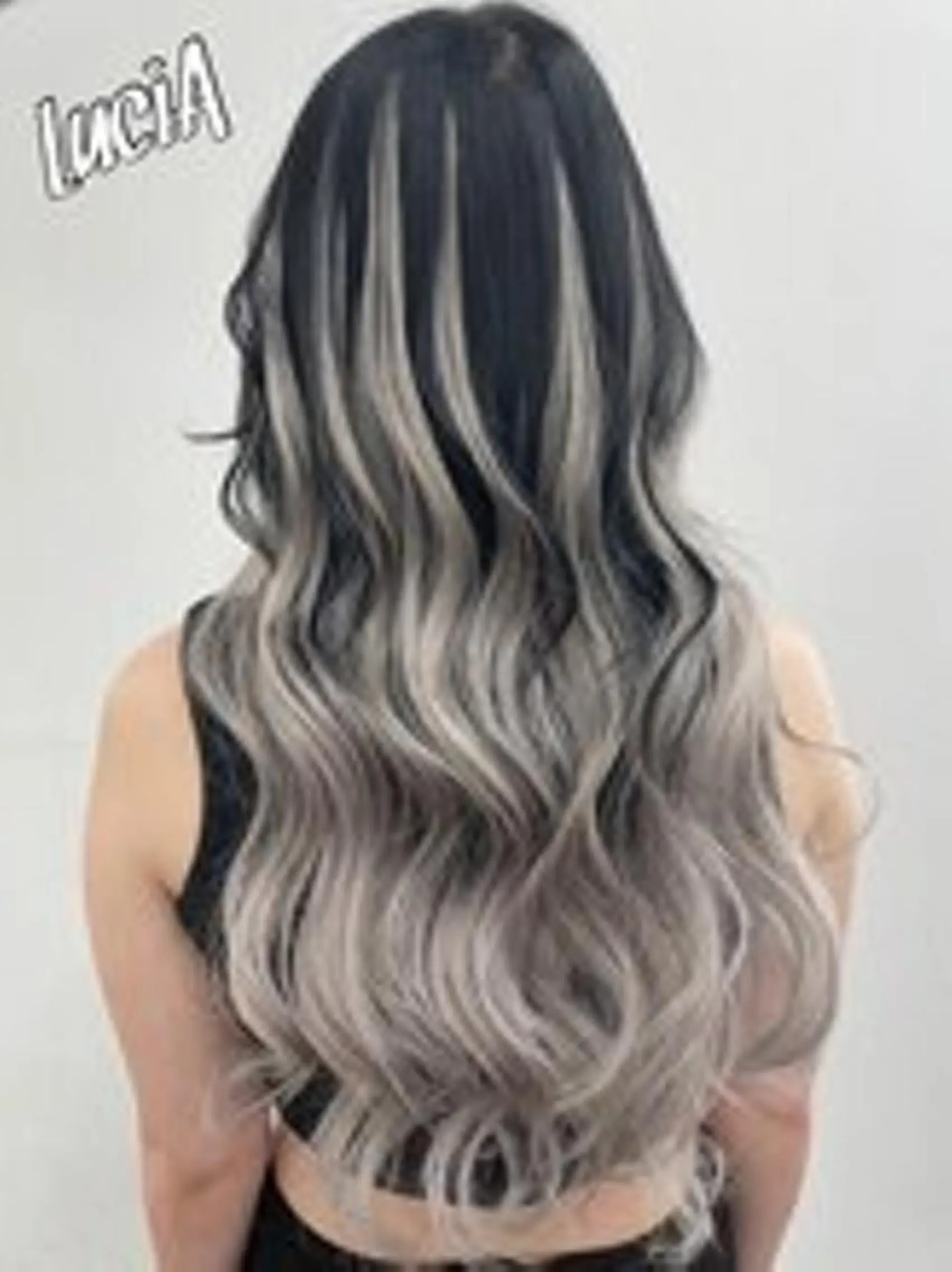 ロング カラー ヘアアレンジ シールエクステ アディクシーカラー バレイヤージュ ブリーチ ケアブリーチ LuciA/エクステ カラーのヘアスタイル