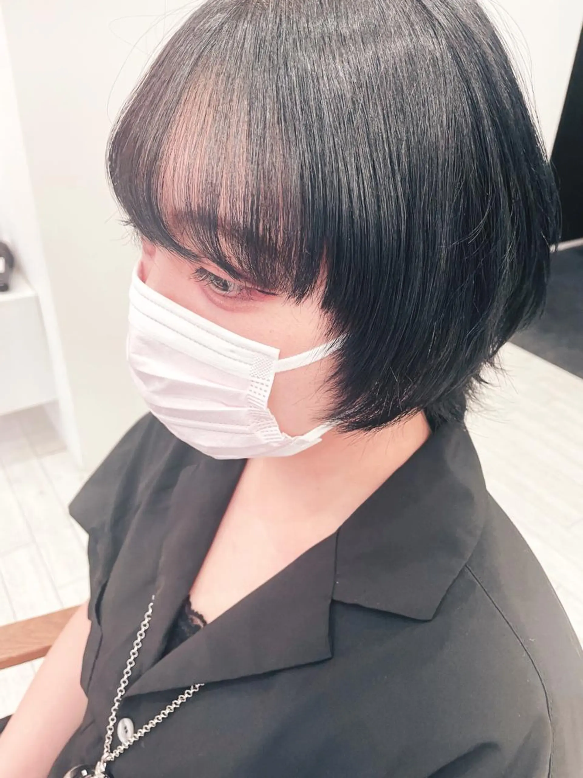 ショート カラー saito .のヘアスタイル