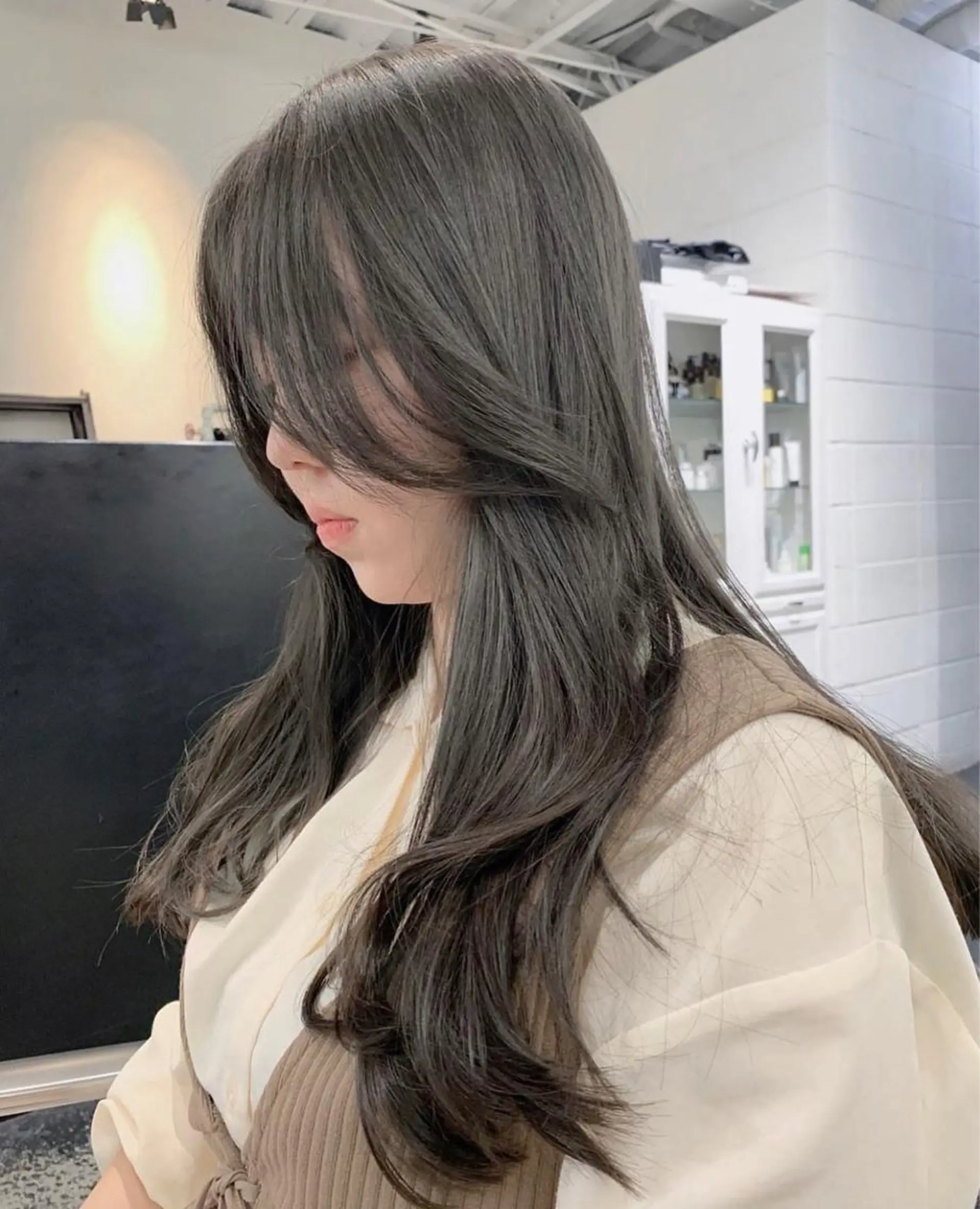 ミディアム カラー パーマ ヘアアレンジ メンズ キッズ ネイル マツエク・マツパ アイブロウ ミディアムレイヤー メンズブリーチ メンズハイライト メンズインナーカラー メンズ韓国風 nico TOKYO 渋谷所属・ハイトーンブリーチ 特化🌈フジタハルキのヘアスタイル