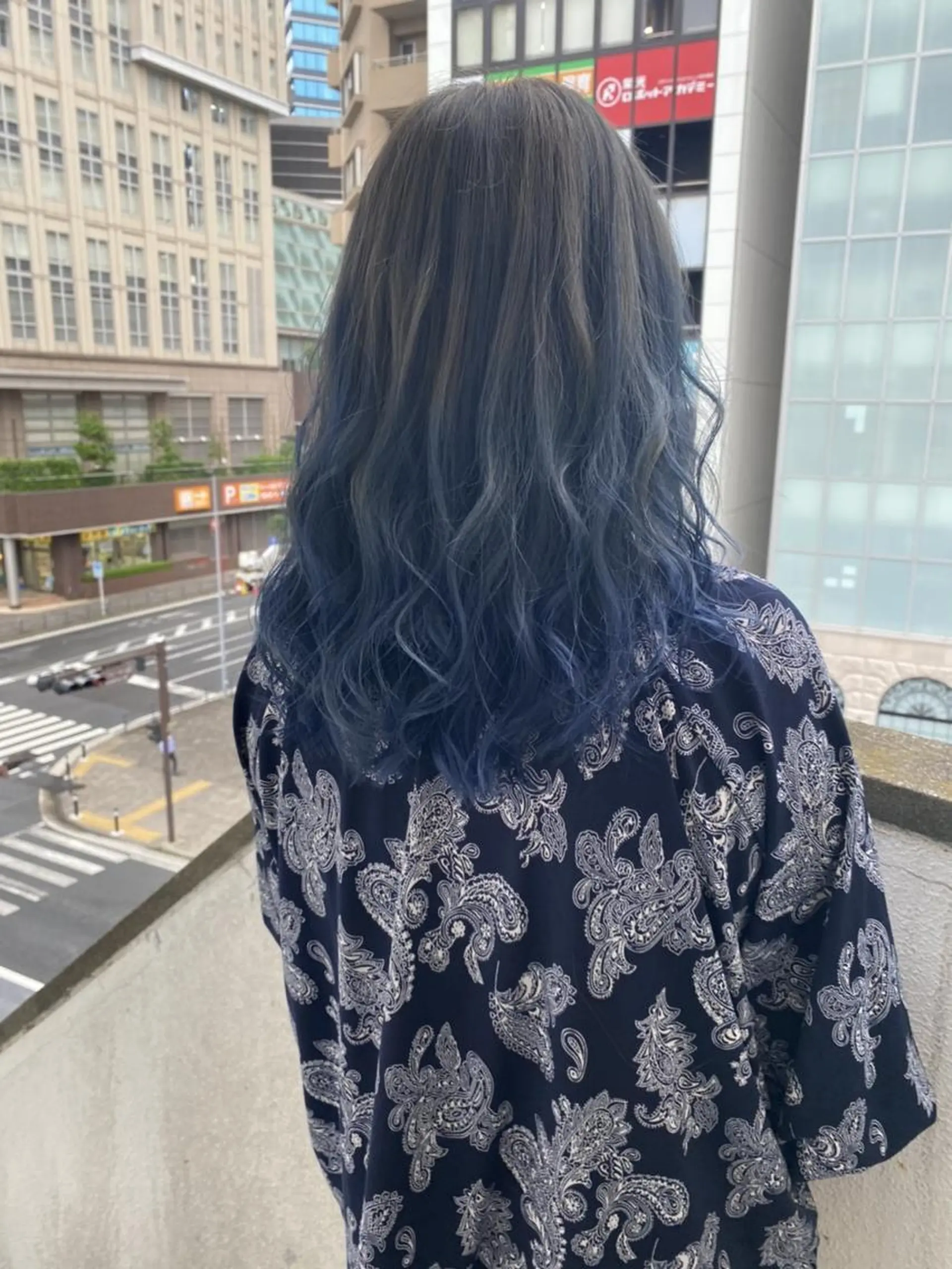 ロング カラー バレイヤージュ ブリーチ ケアブリーチ デザインカラー ダブルカラー 初めでも安心🌟 newi町田✂のヘアスタイル