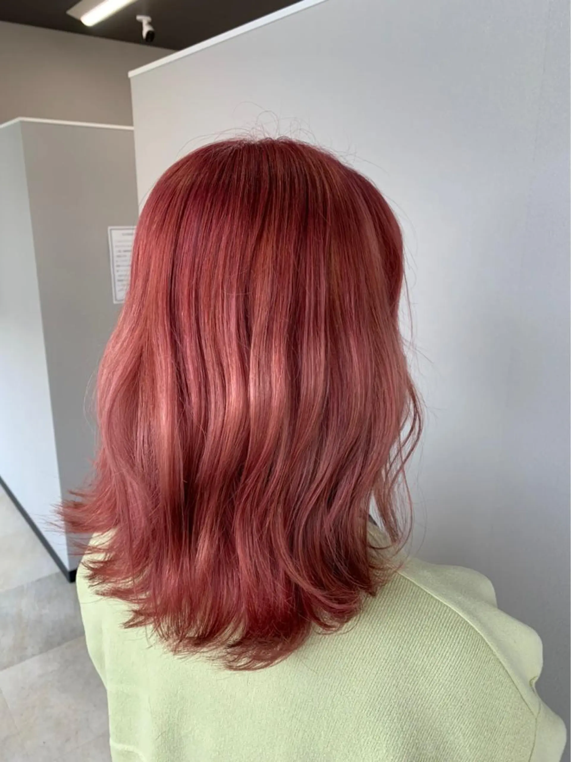 カラー レッドカラー ヘアカラー _WHITE浜松店 もえかのヘアスタイル