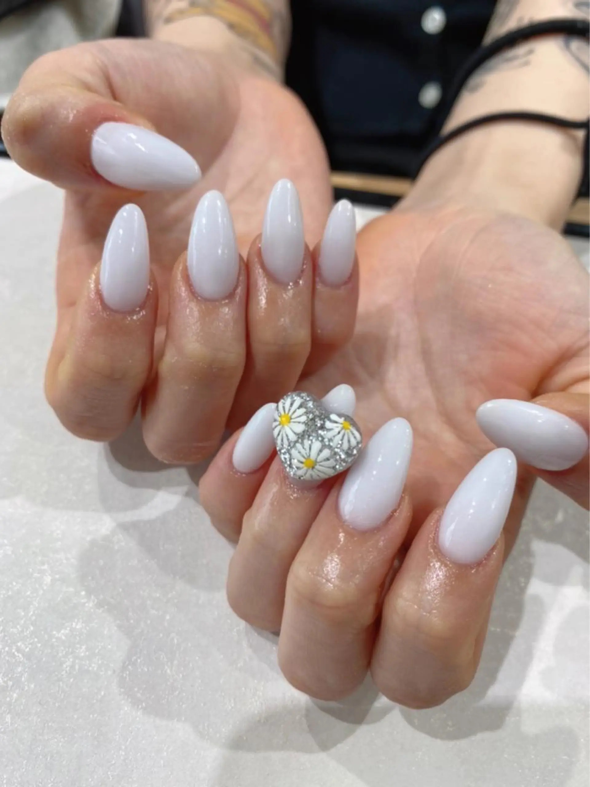 セミロング ハンドネイル Nail R💫 naoのネイルデザイン