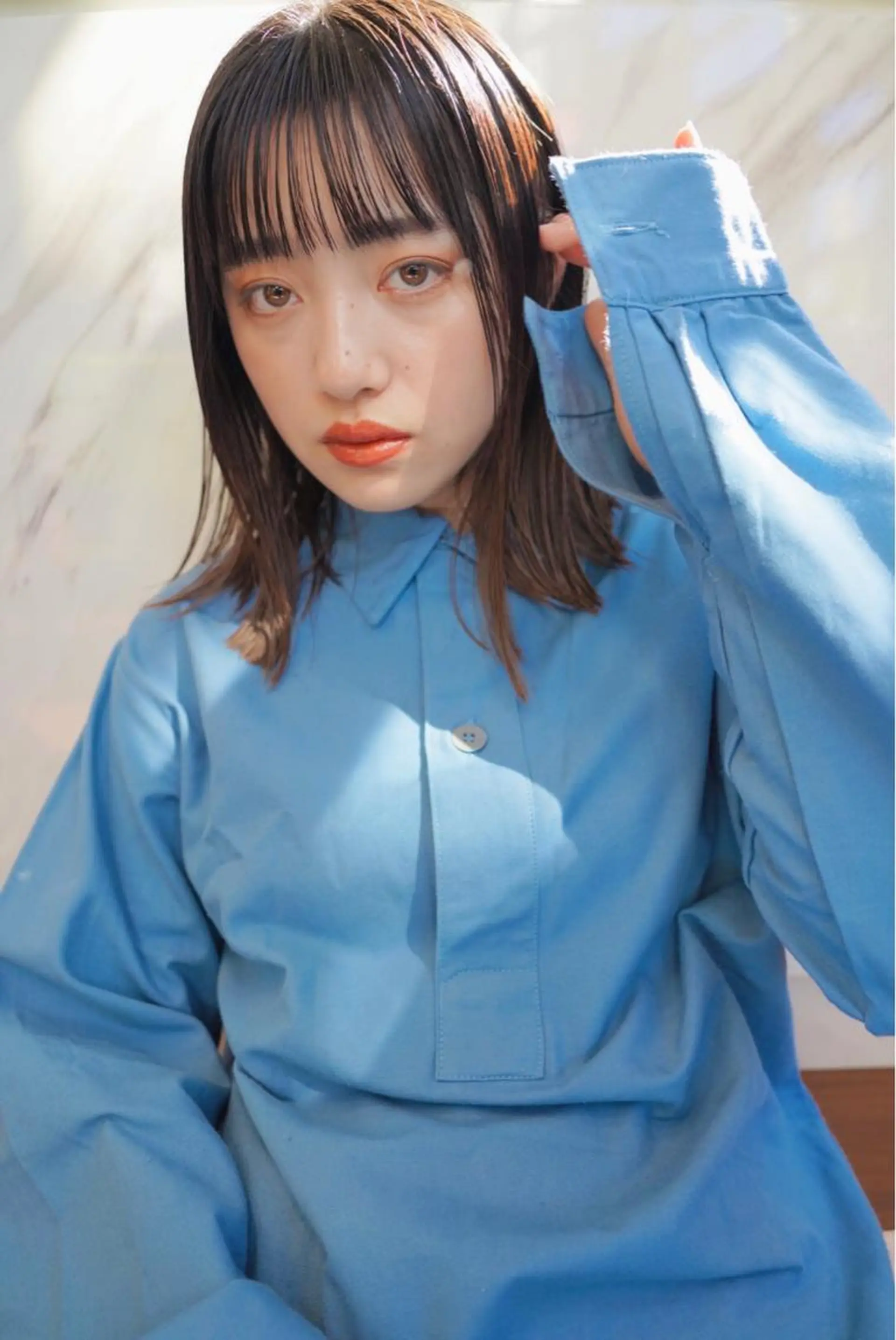 ミディアム カラー ミディアムパーマ バレイヤージュ ブリーチ ケアブリーチ デザインカラー クロスパーマ× 透明感カラー✂︎のヘアスタイル