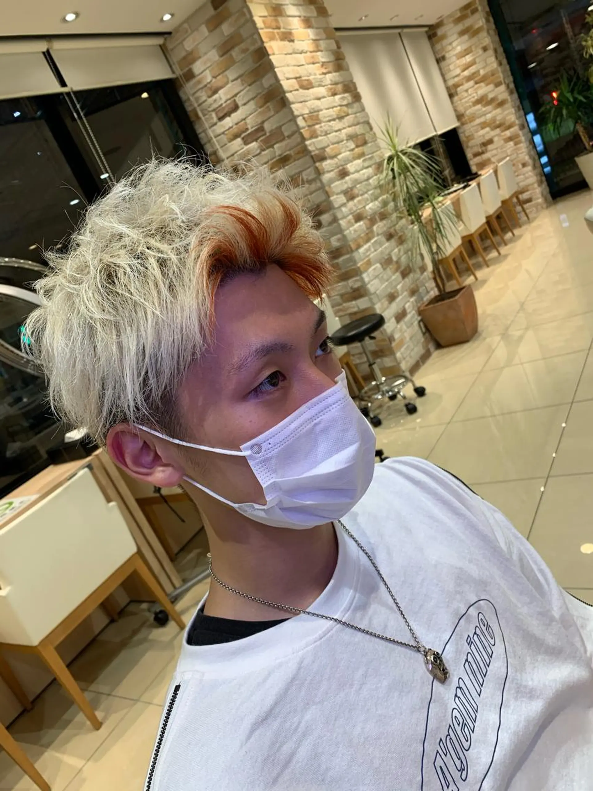 ショート カラー ヘアアレンジ メンズ ショートヘア IwAsh中山所属・✂︎中山ブリーチ・ パーマ✂︎露木智也のヘアスタイル