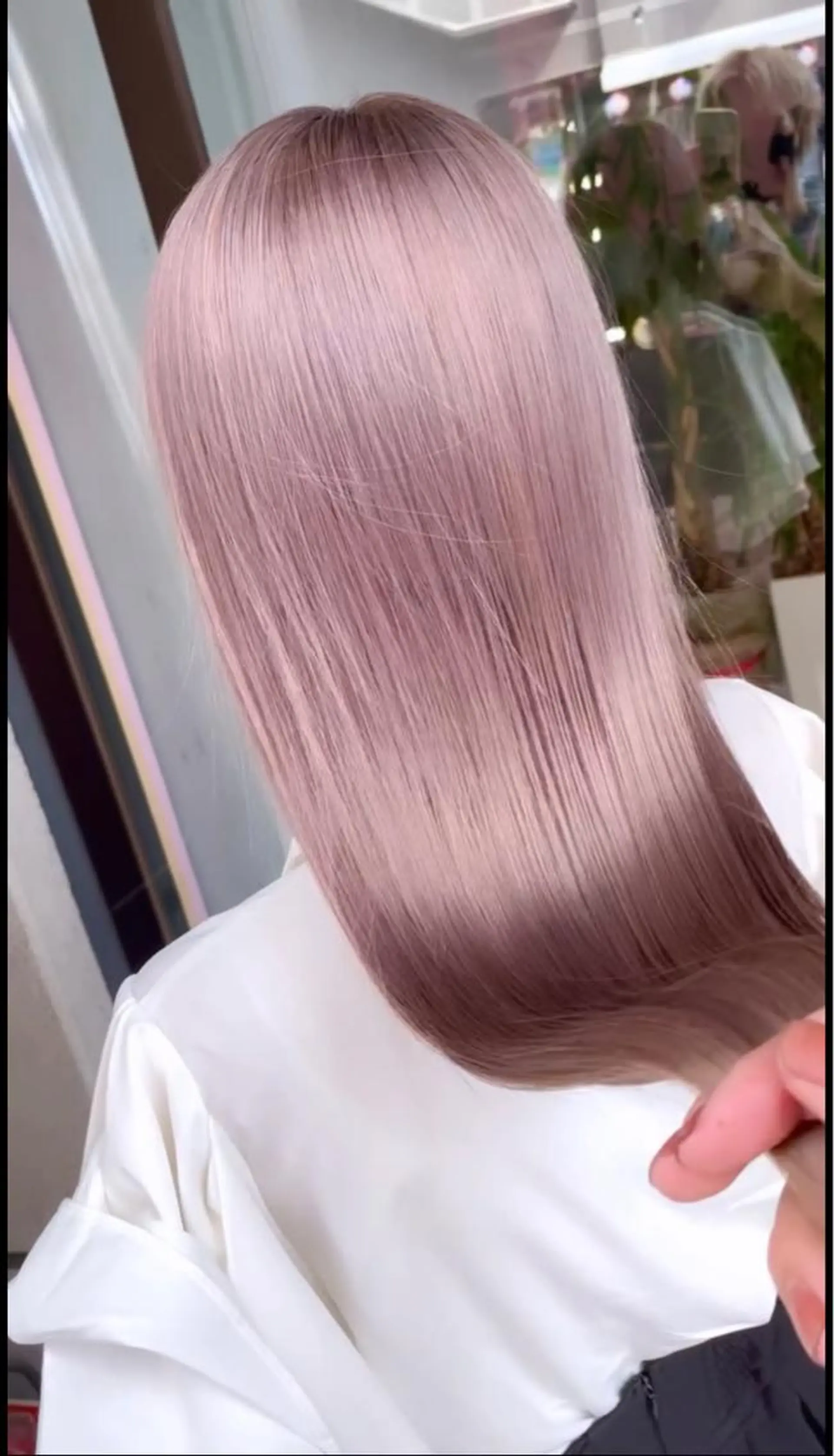 セミロング カラー アッシュ アッシュグレー アッシュグレージュ バレイヤージュ ミストバング ヘアカラー 🌈ブリーチ特化🌈 MANATOのヘアスタイル