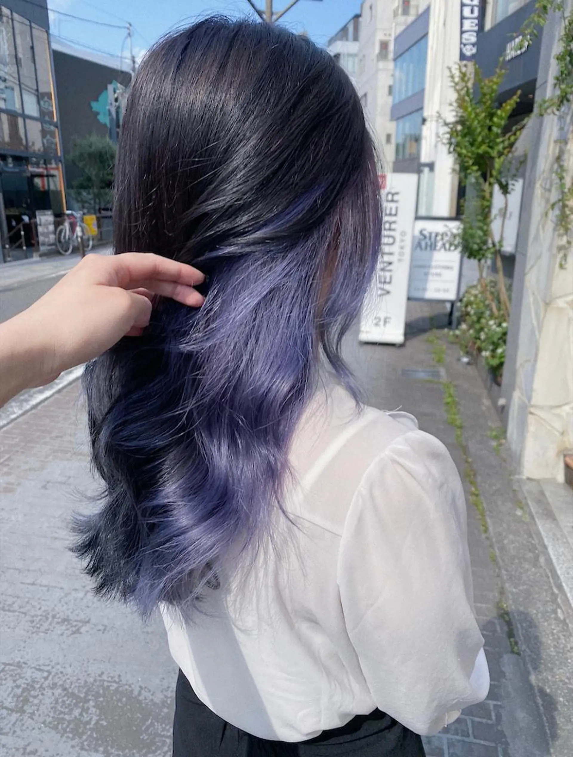 ロング カラー ヘアアレンジ 寒色アイドルカラー JUNOチナツのヘアスタイル